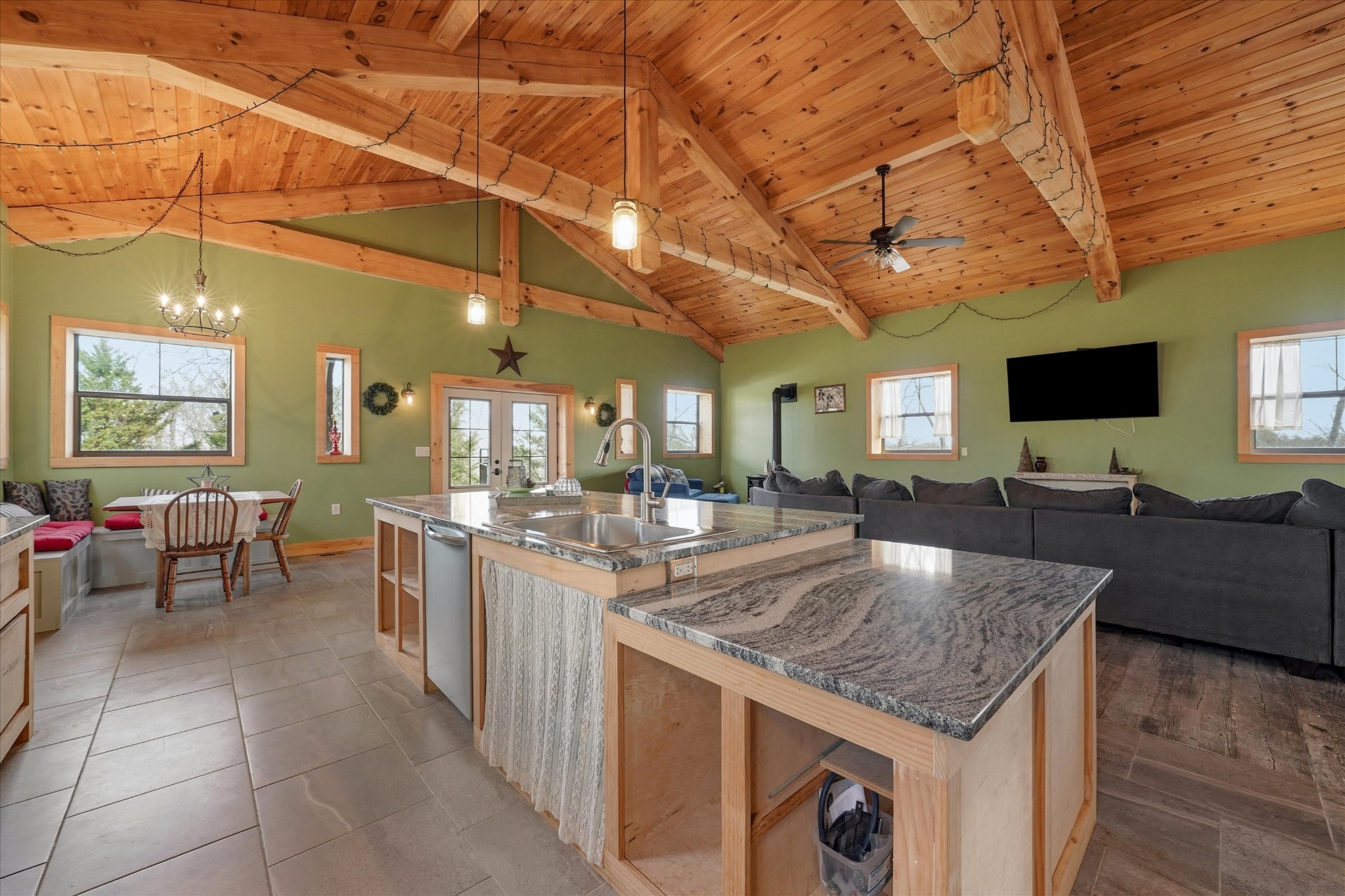 2649 Wildwood Rd Property Photo 15