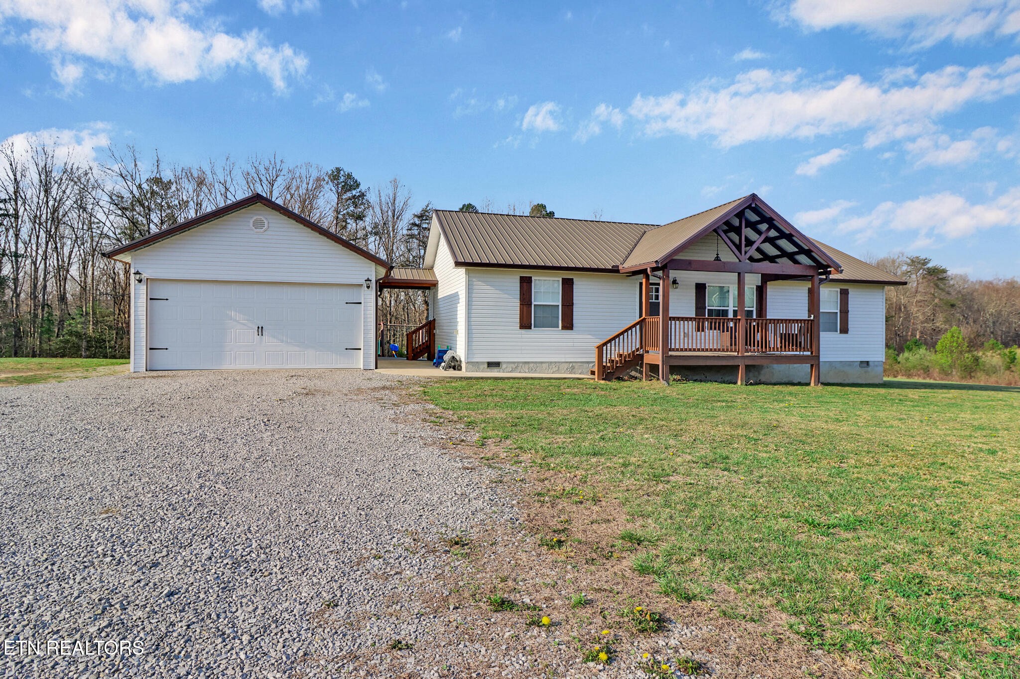 324 Fitzgerald Lane Property Photo 4