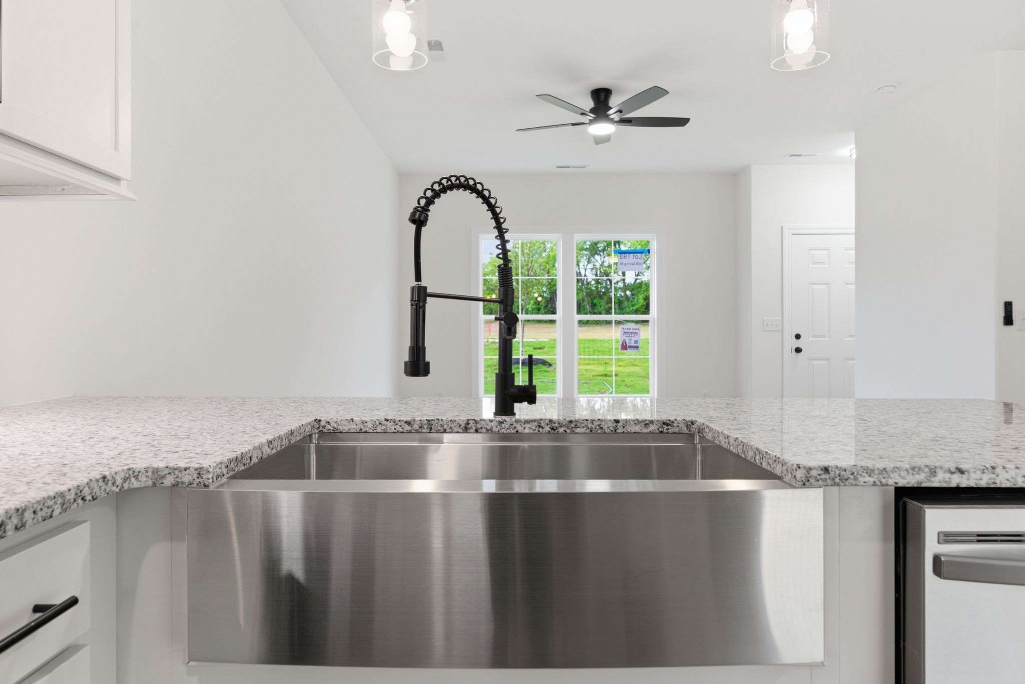 308 Spring St Property Photo 15