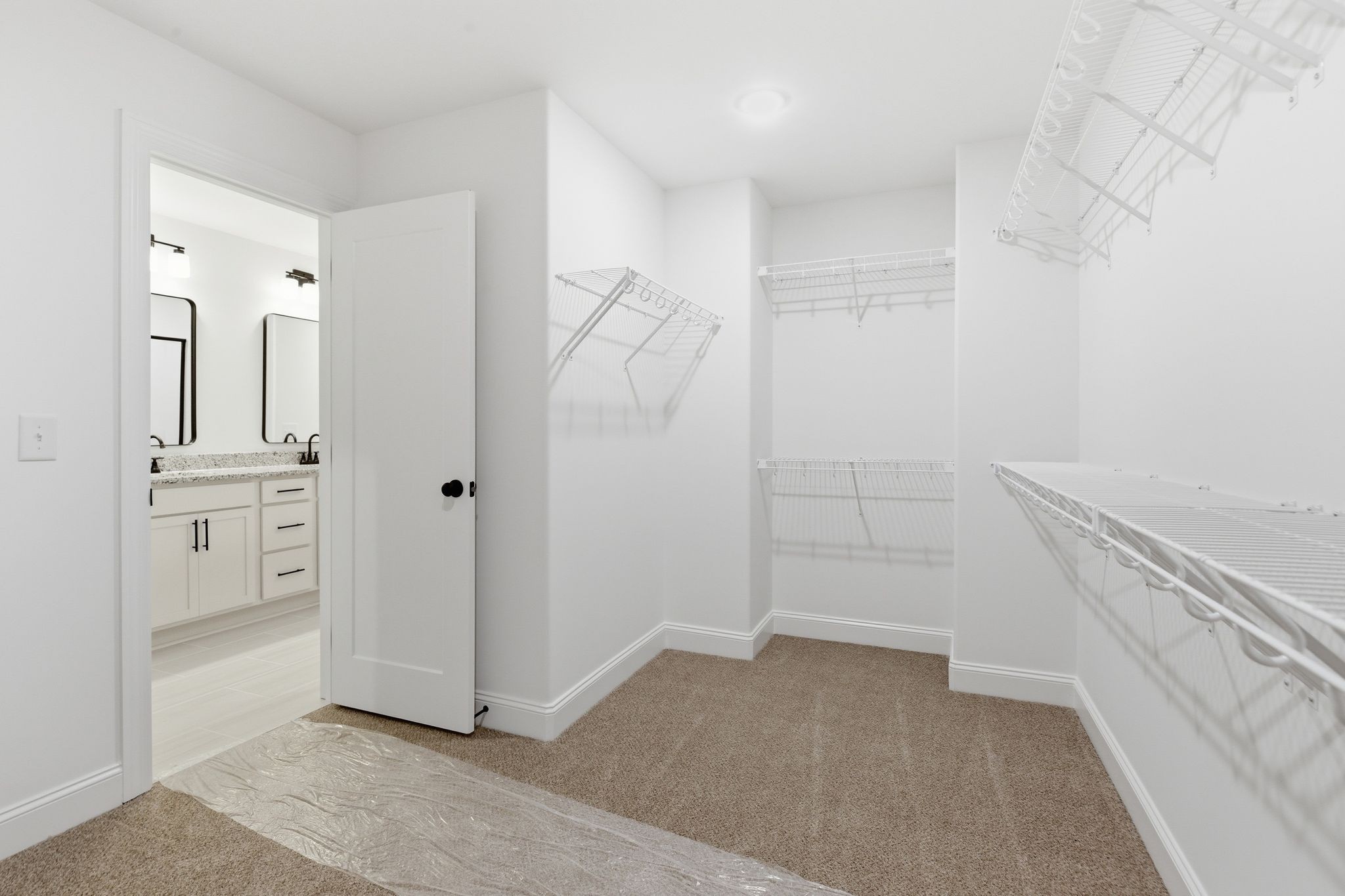 308 Spring St Property Photo 28