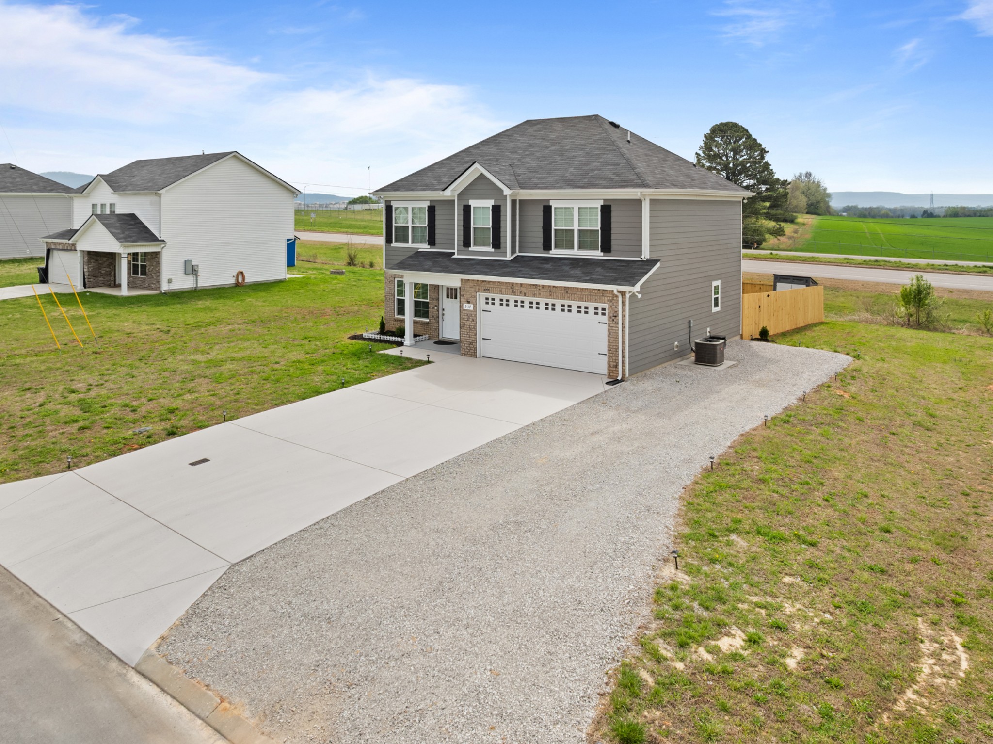 537 Mimosa Dr