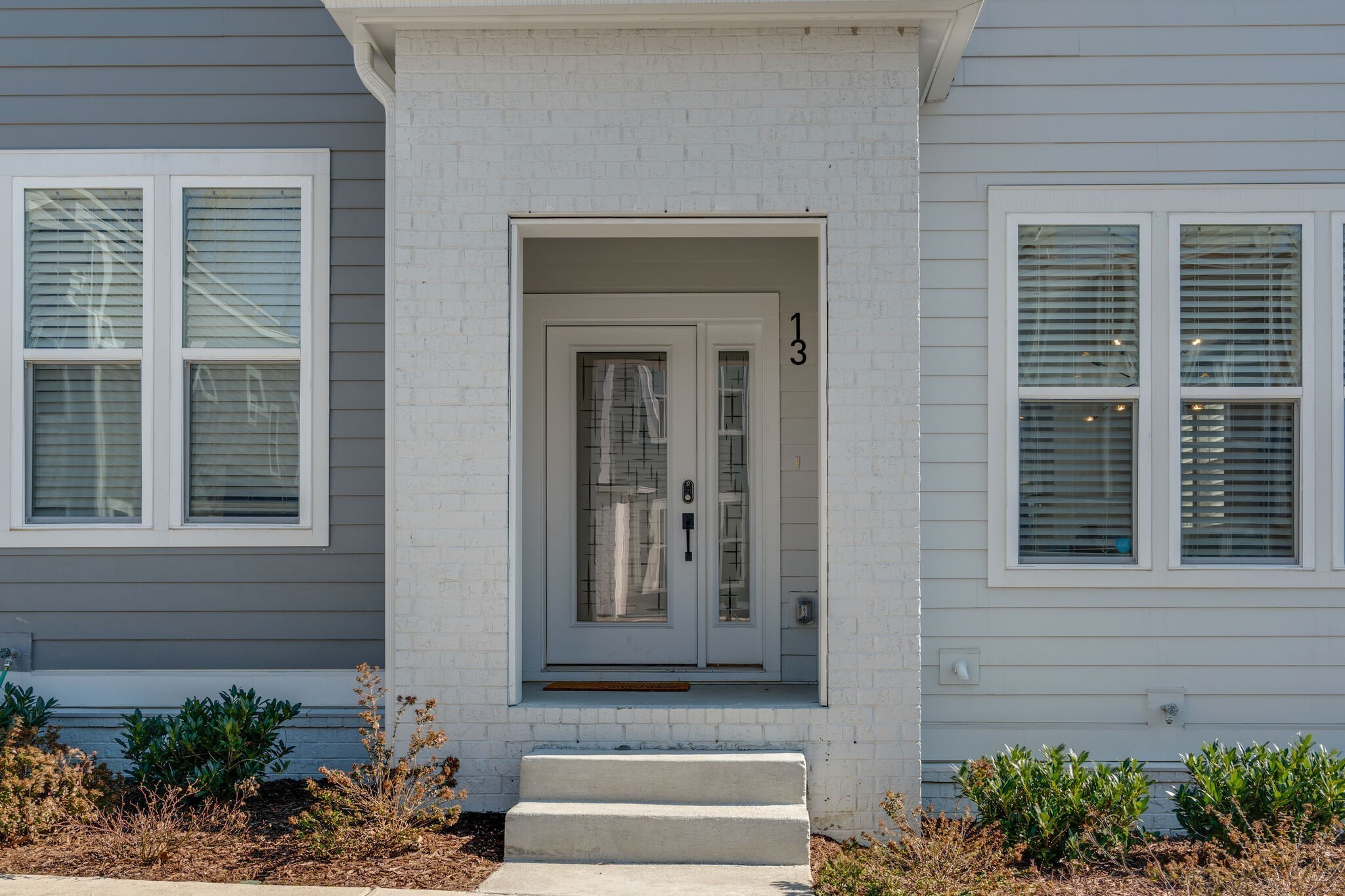 500 Creative Way Property Photo 4