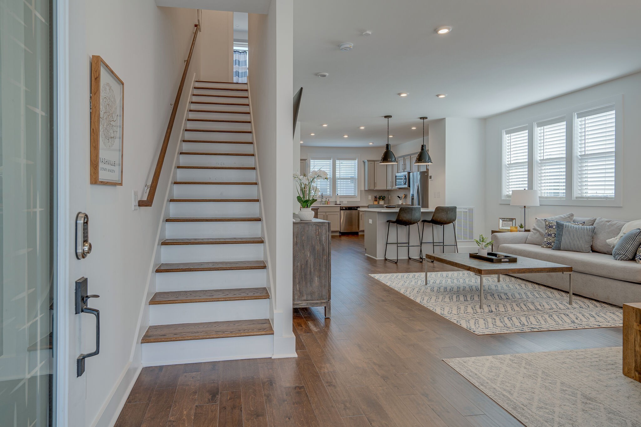 500 Creative Way Property Photo 5