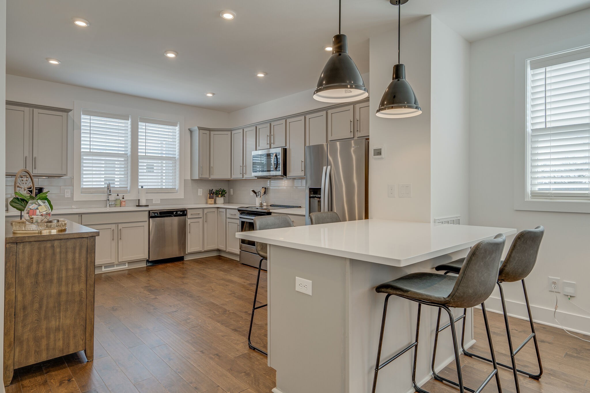 500 Creative Way Property Photo 11