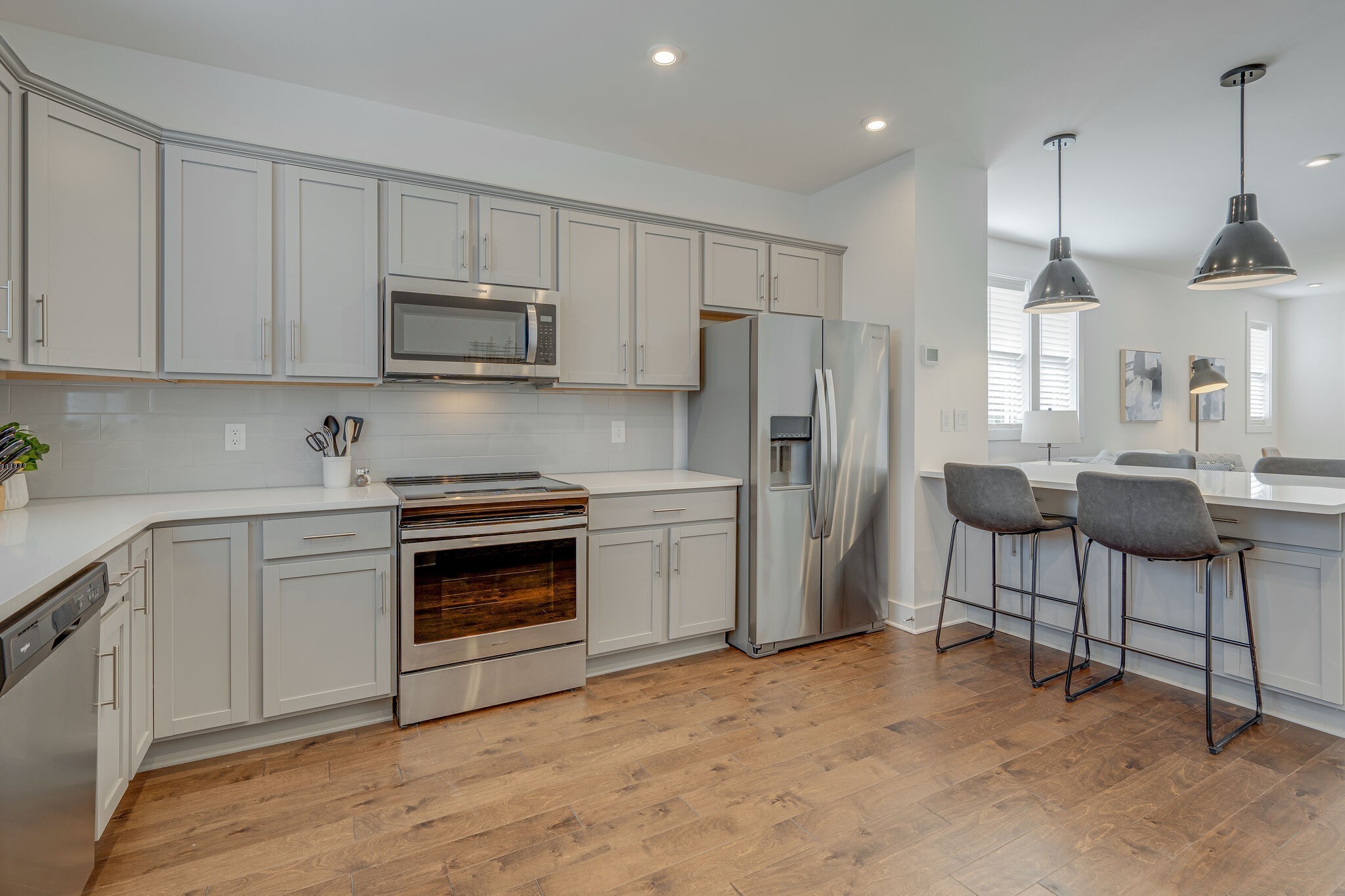 500 Creative Way Property Photo 12