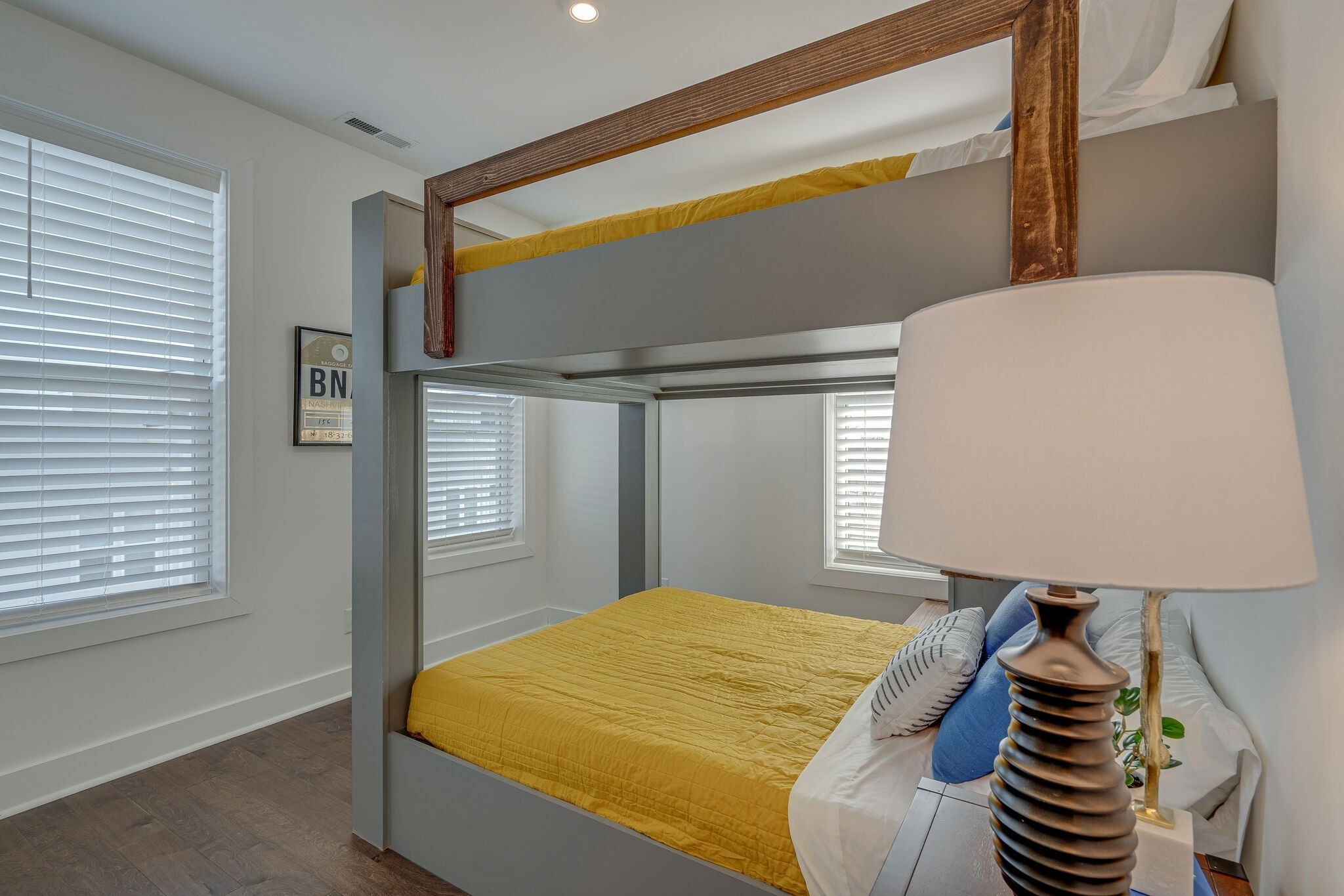 500 Creative Way Property Photo 16