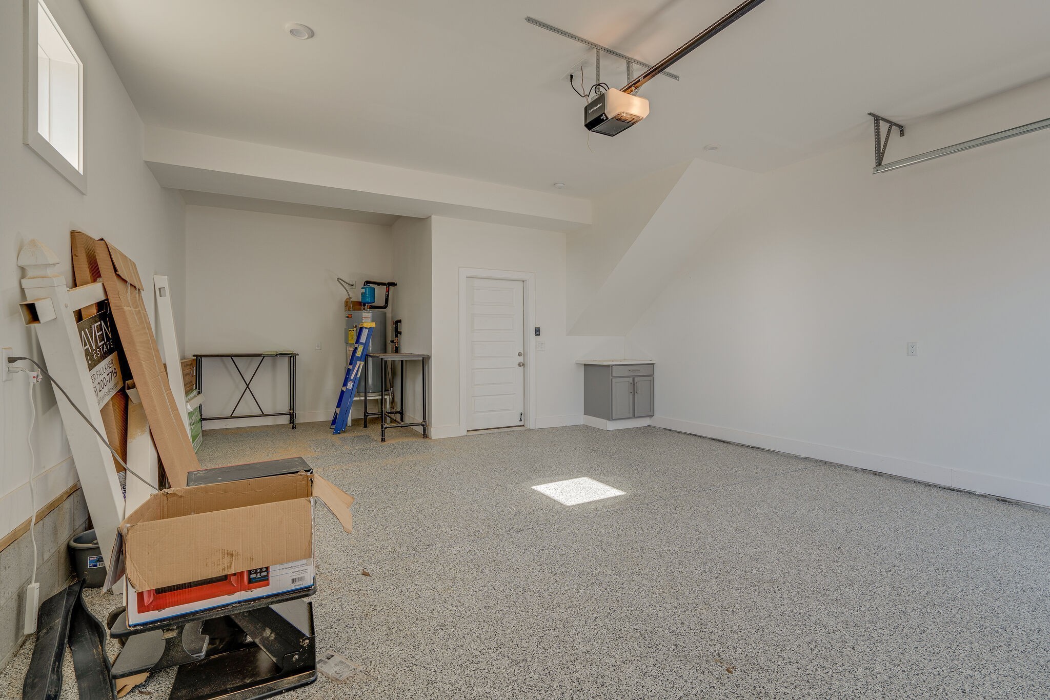 500 Creative Way Property Photo 31