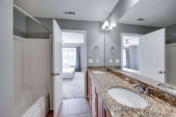 104 Cobblestone Place Dr Property Photo 24