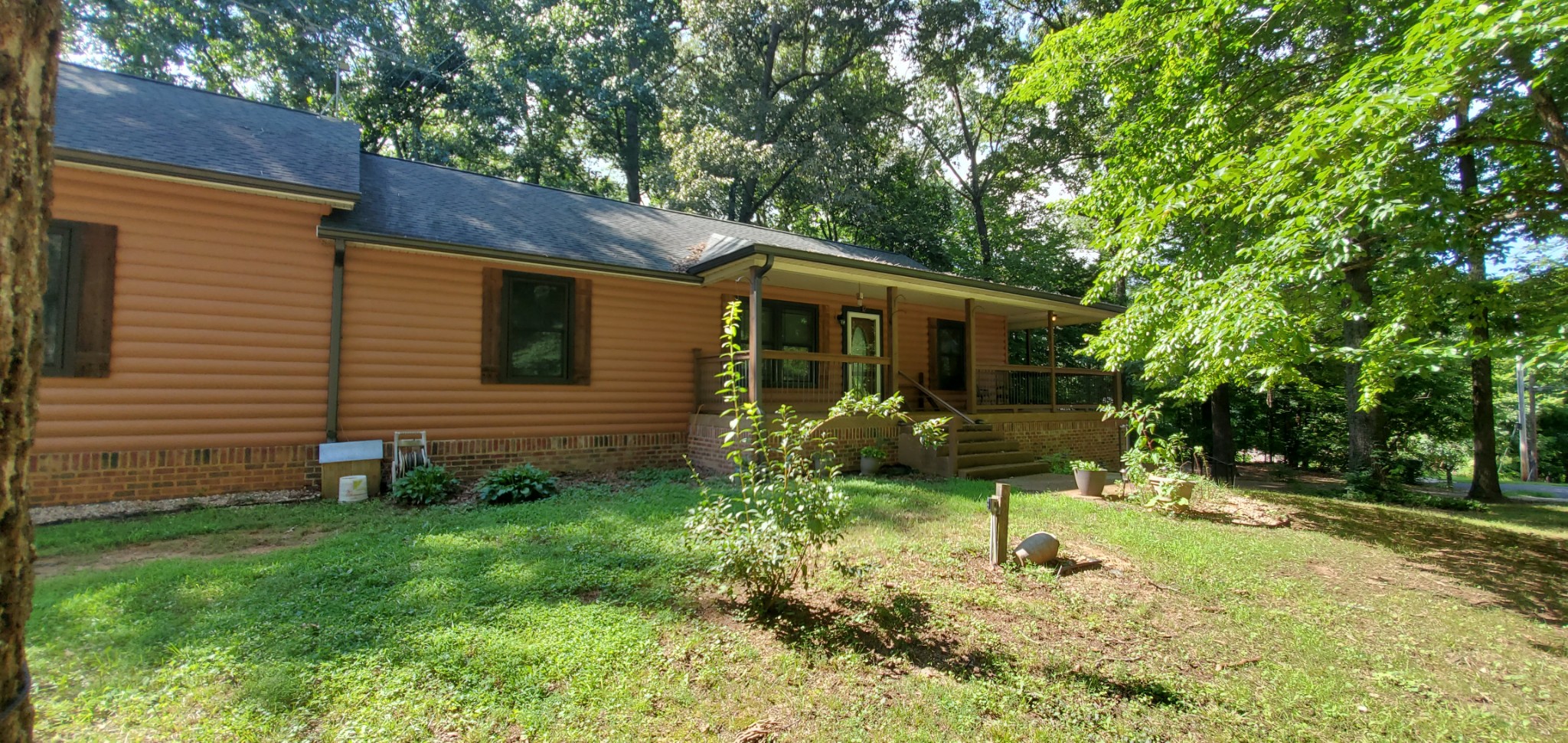 1109 Ellis Ct Property Photo 4