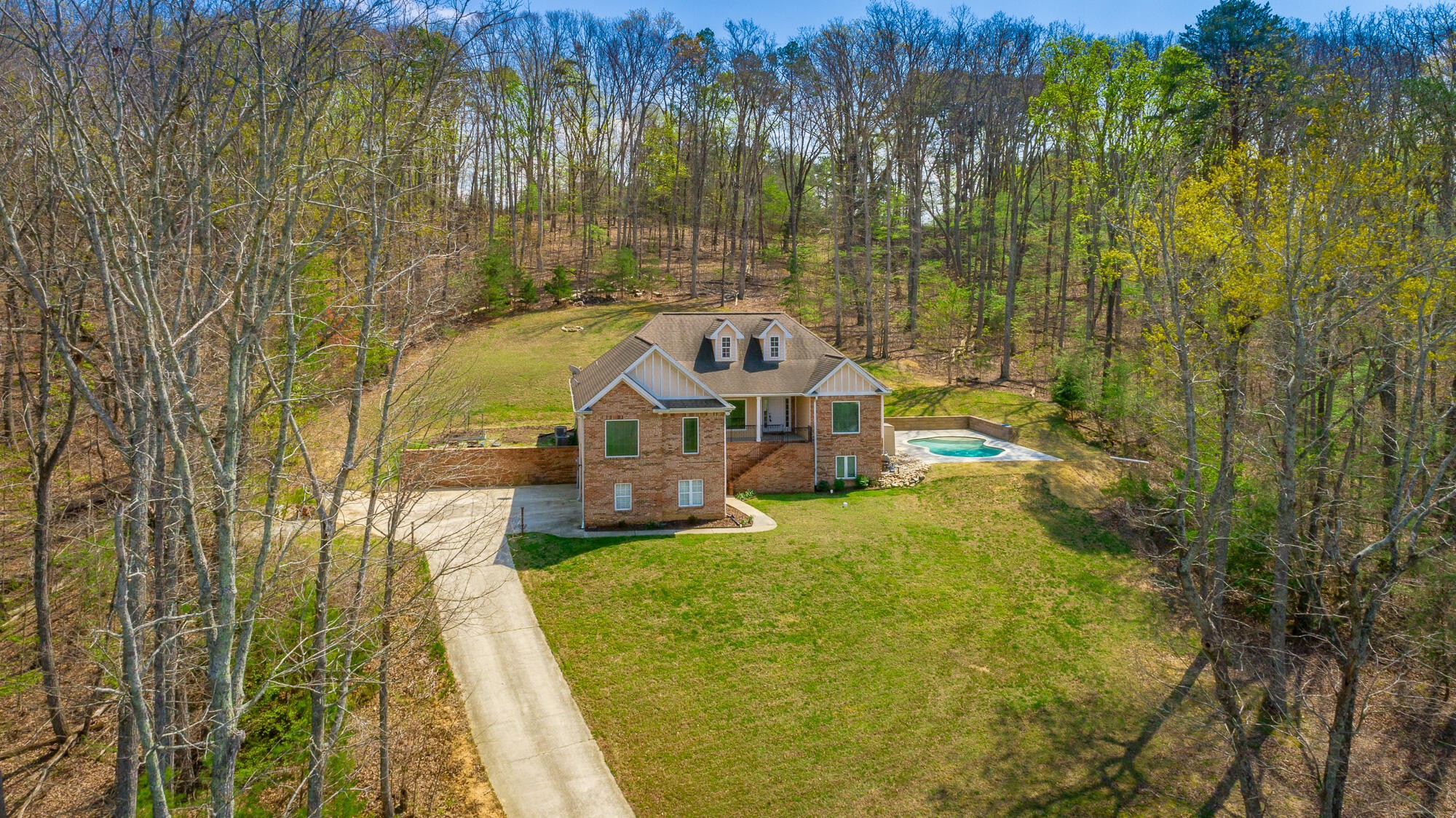 9768 Caseview Drive Property Photo 2