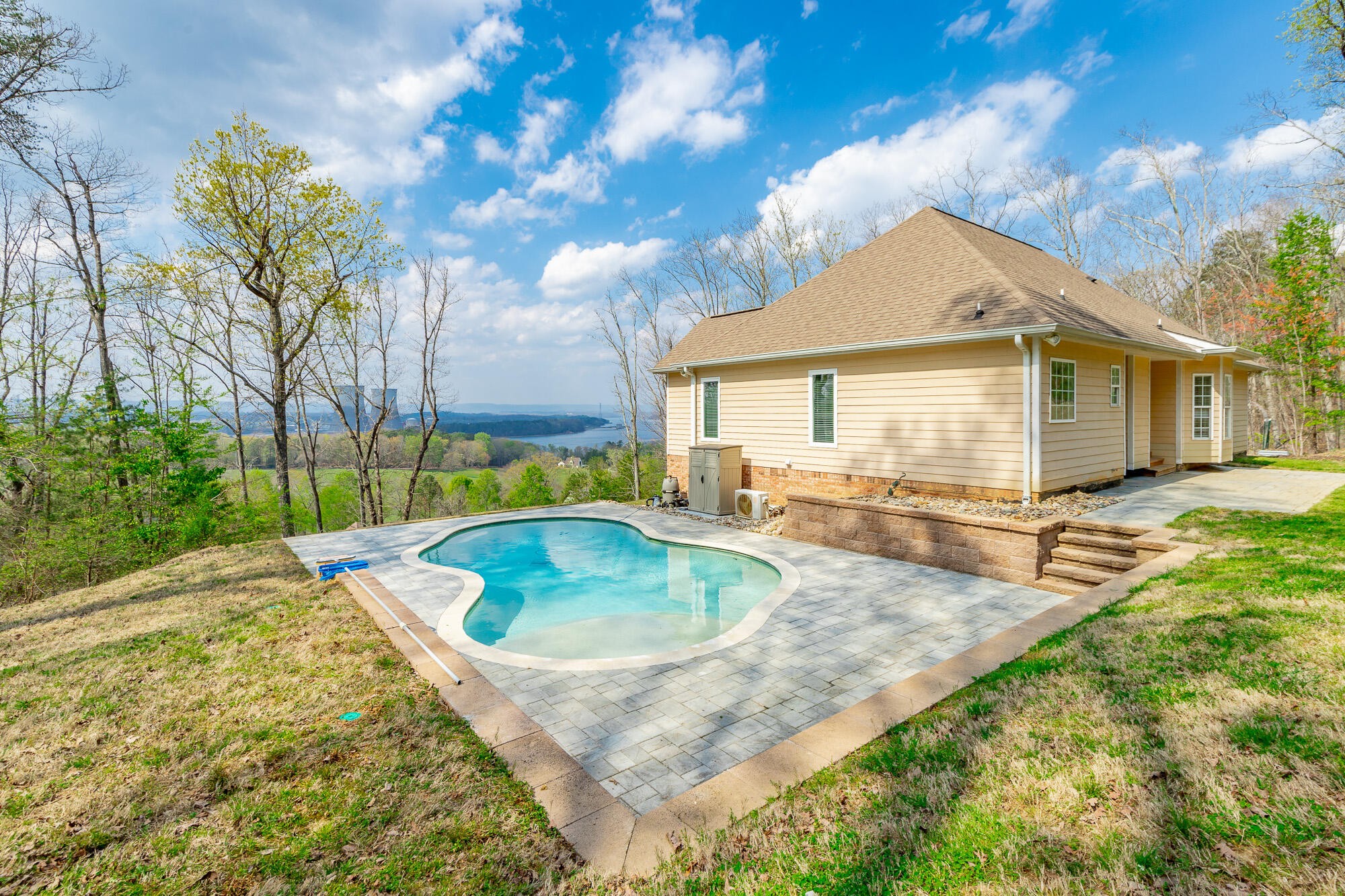 9768 Caseview Drive Property Photo 3