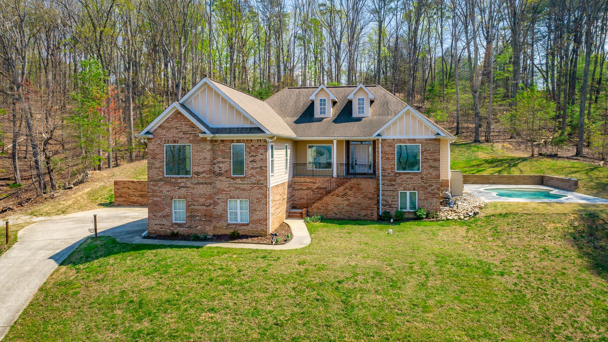 9768 Caseview Drive Property Photo 11