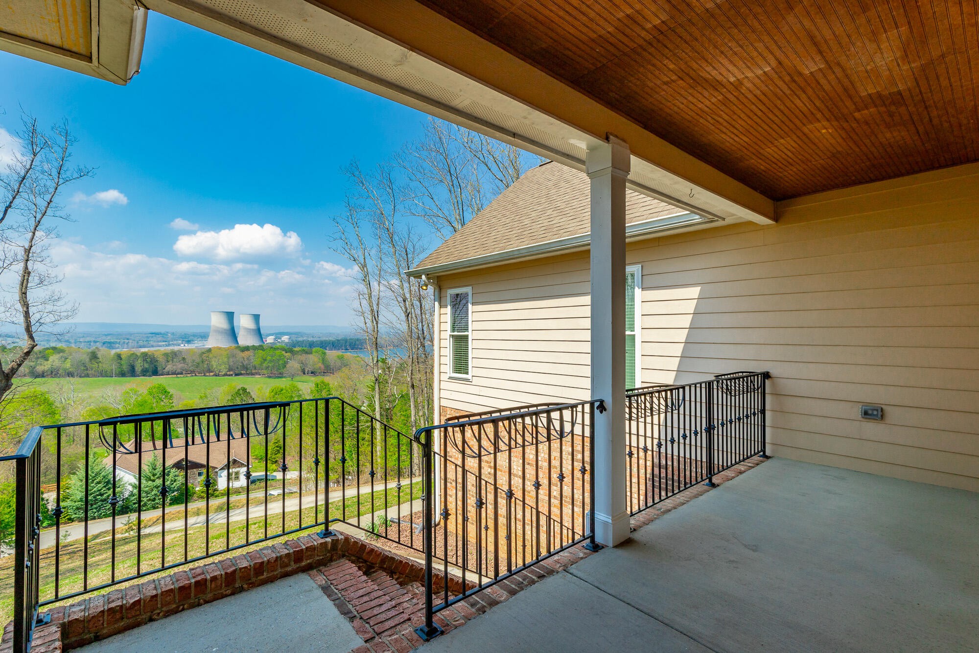 9768 Caseview Drive Property Photo 16