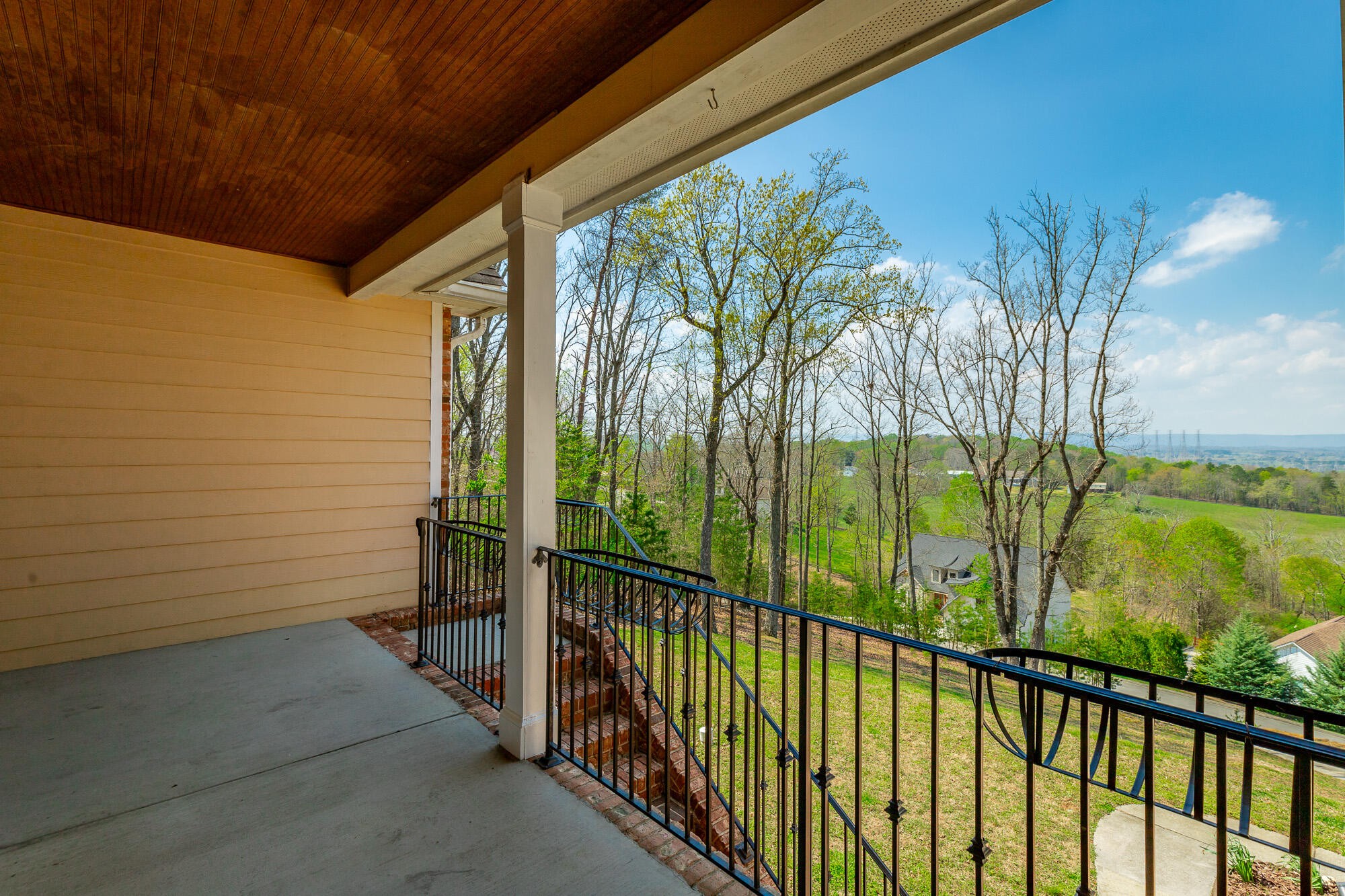 9768 Caseview Drive Property Photo 17