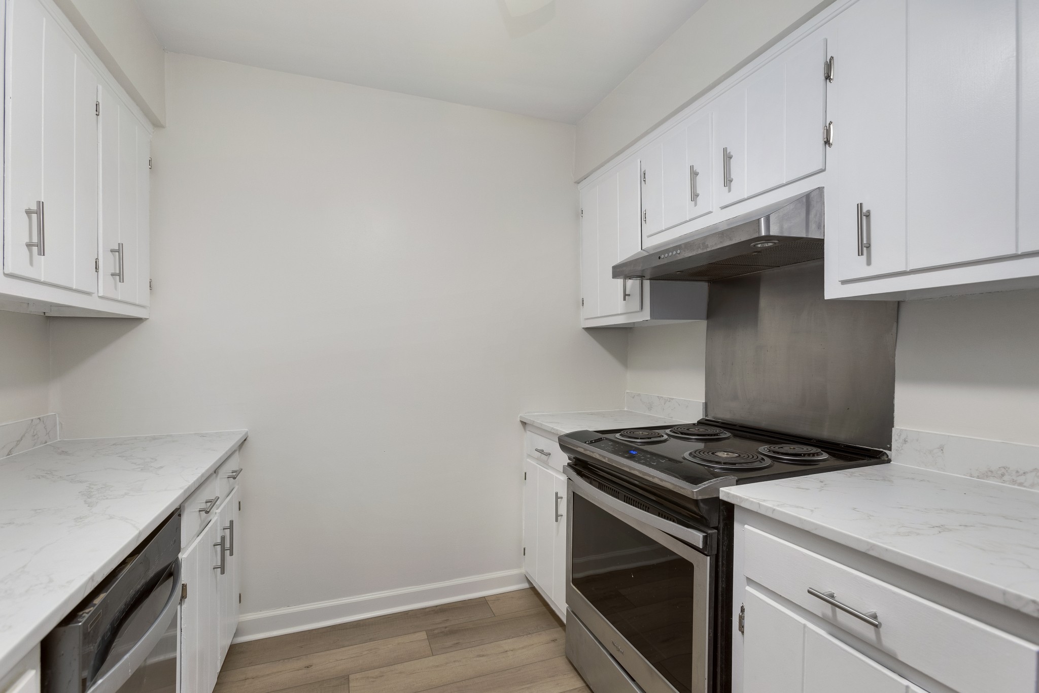 2116 Hobbs Rd Property Photo 15