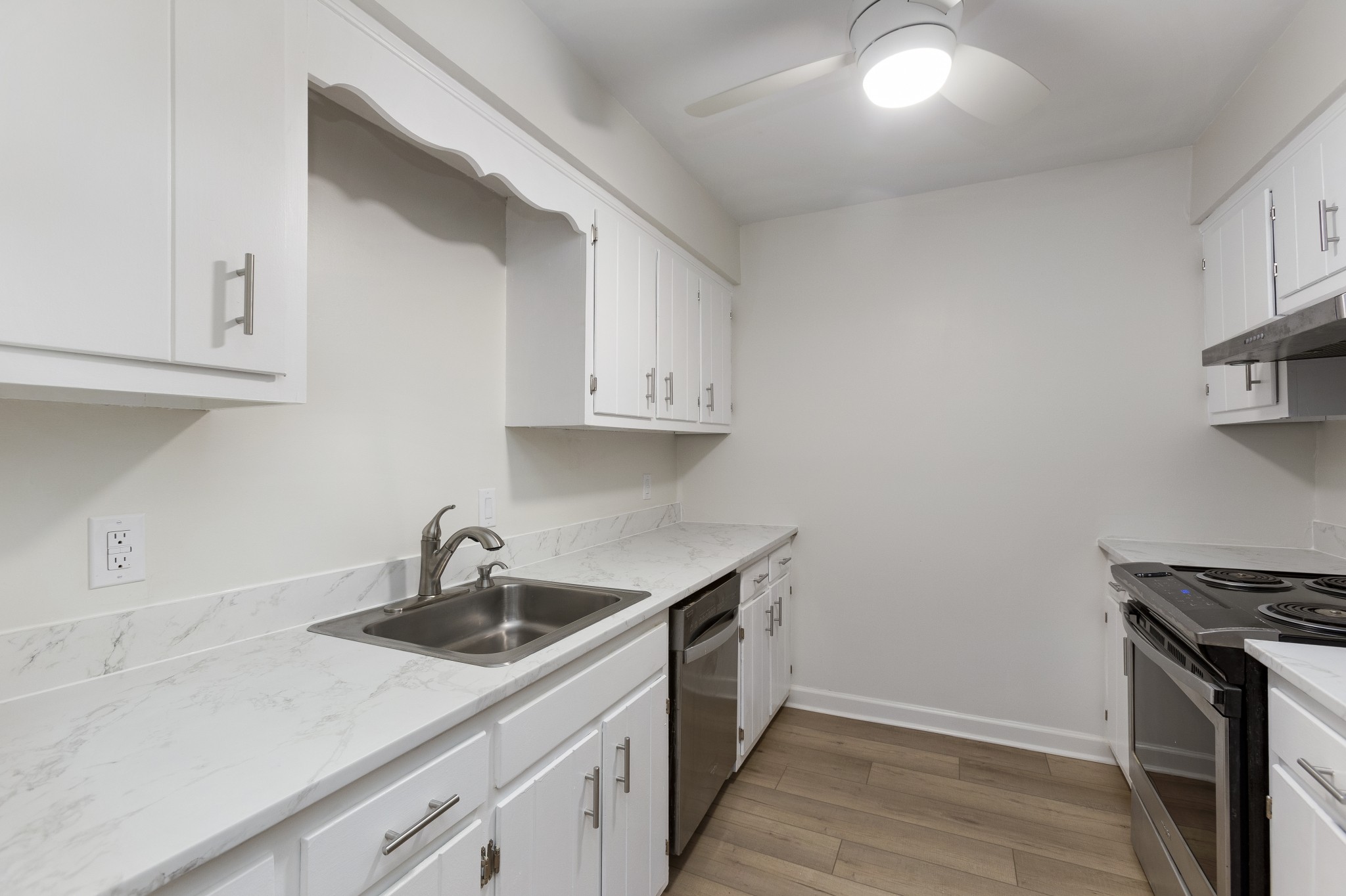 2116 Hobbs Rd Property Photo 16
