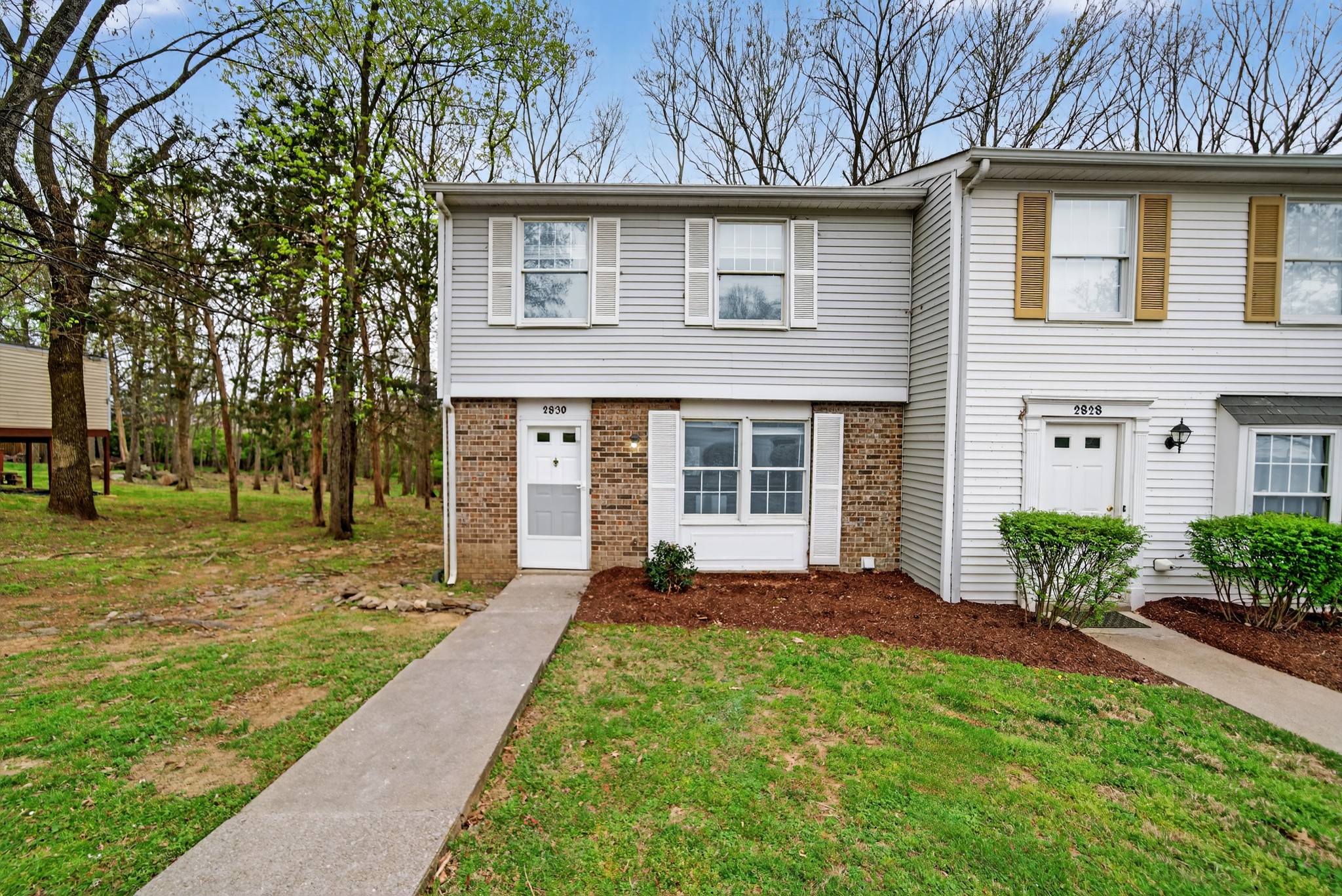 2830 Lake Forest Dr Property Photo 1