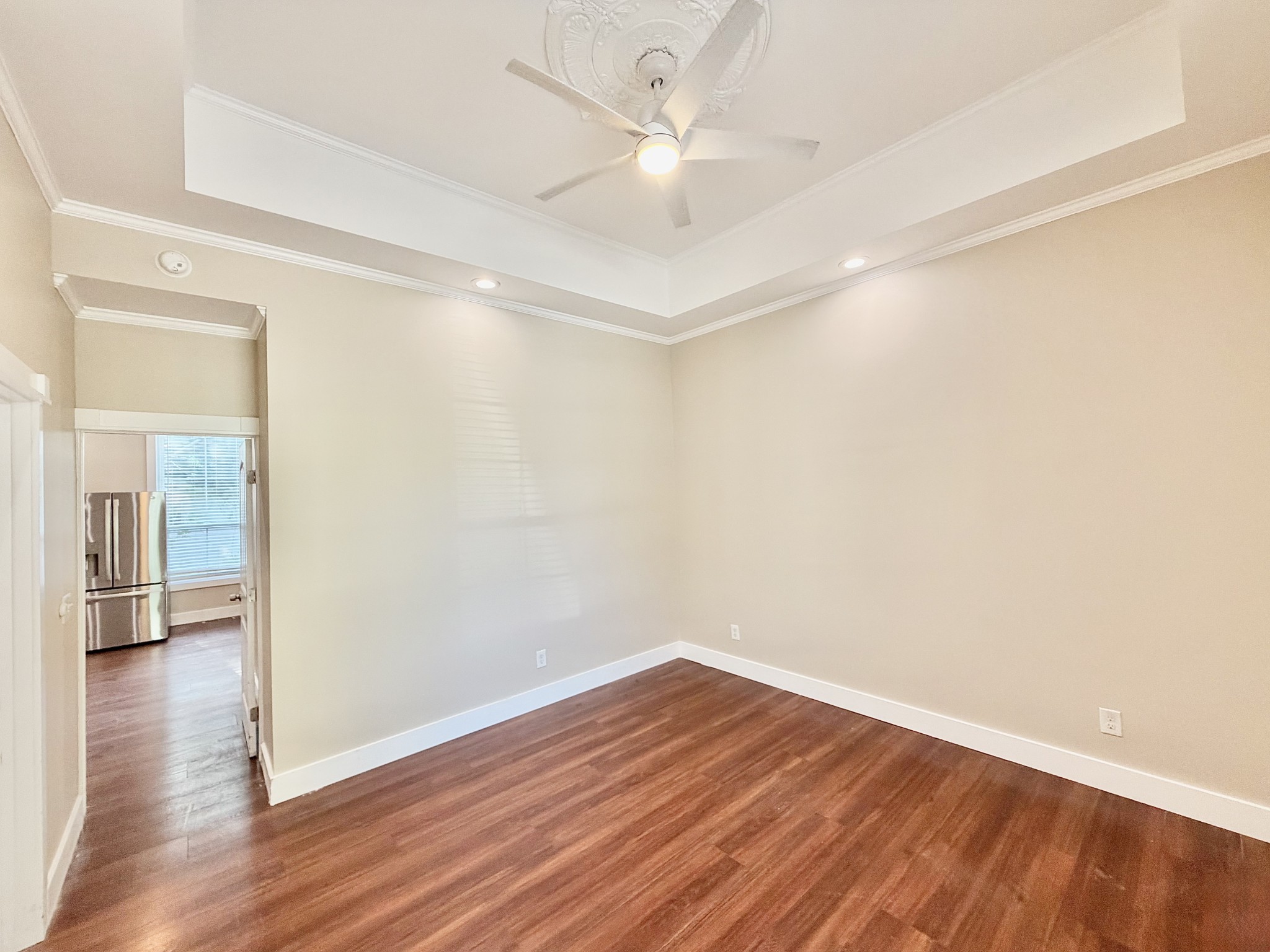 525 E Washington St Property Photo 18