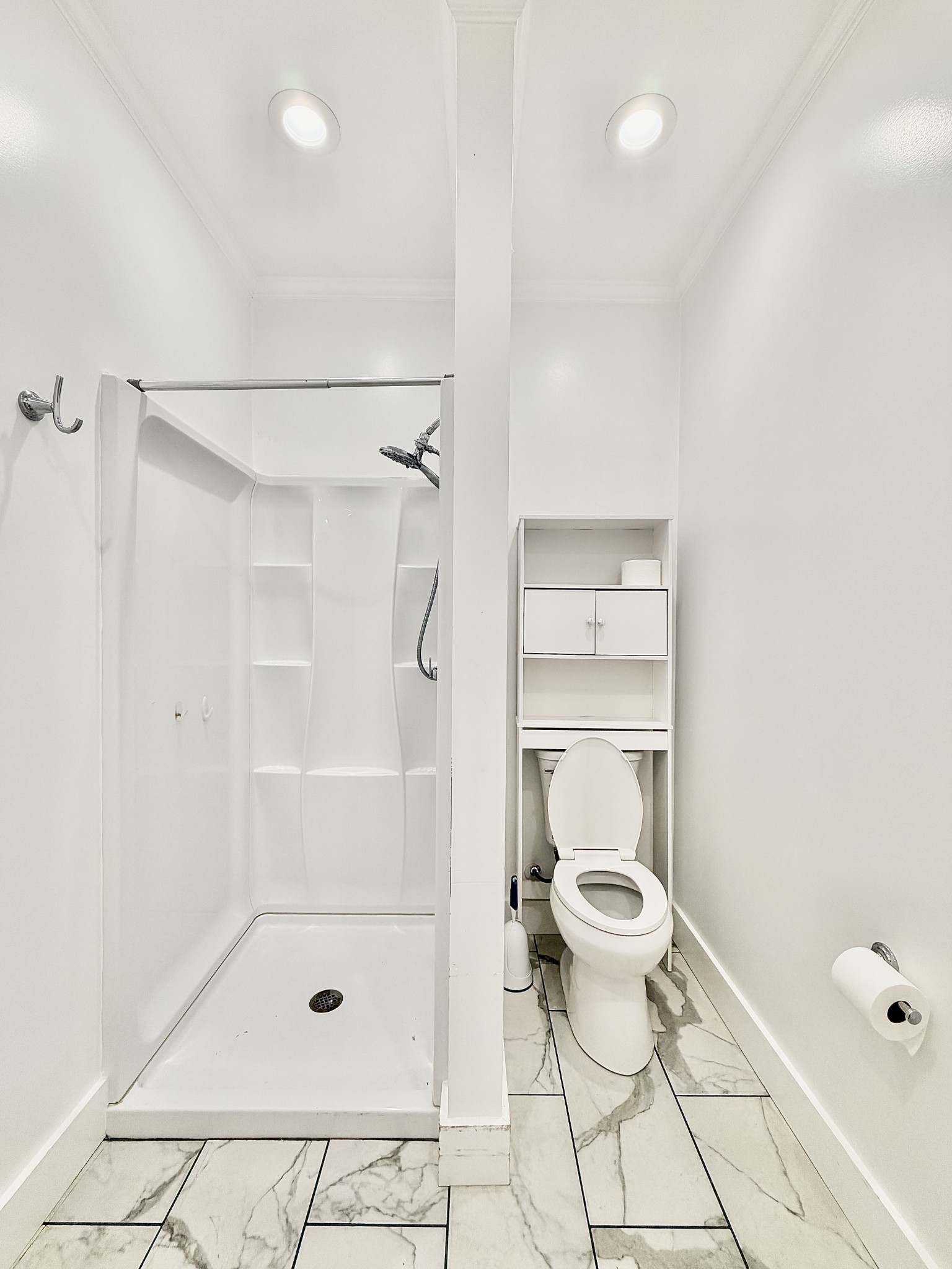 525 E Washington St Property Photo 20