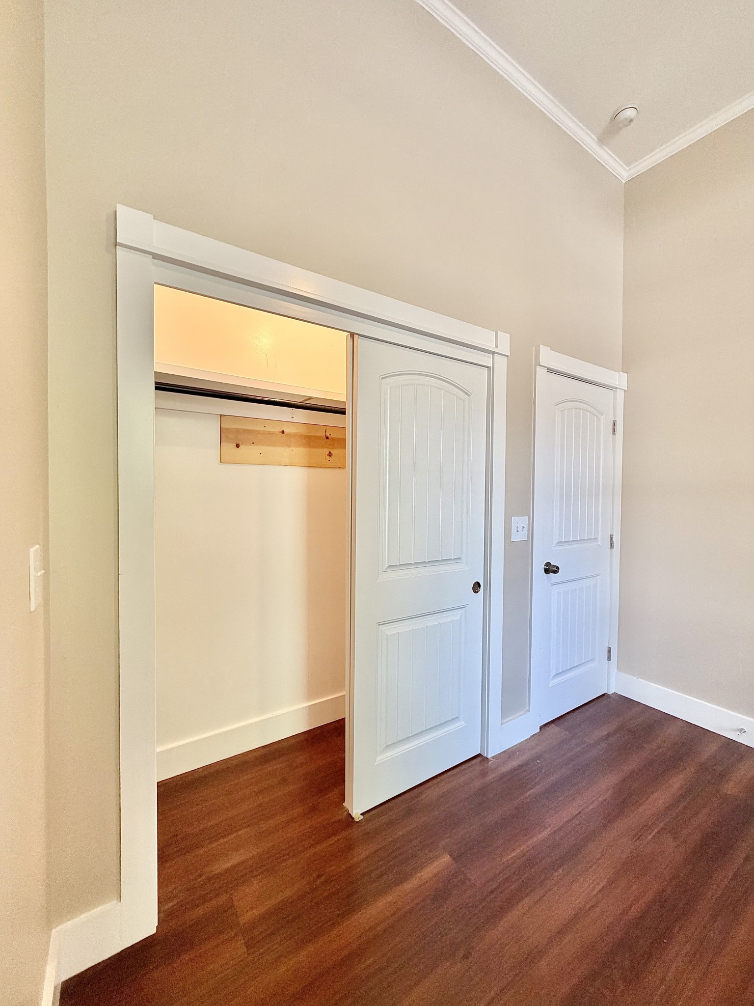 525 E Washington St Property Photo 33