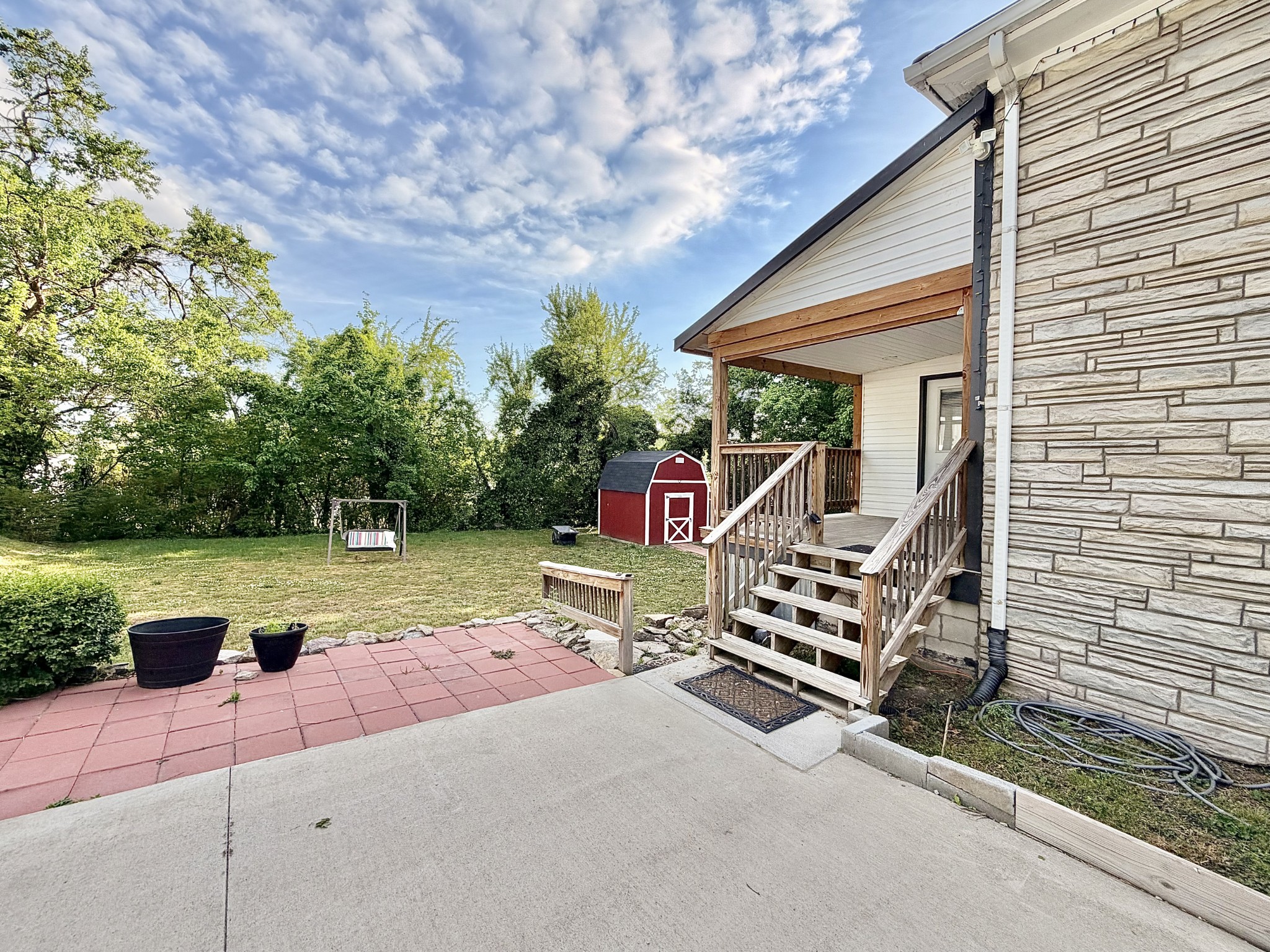 525 E Washington St Property Photo 40