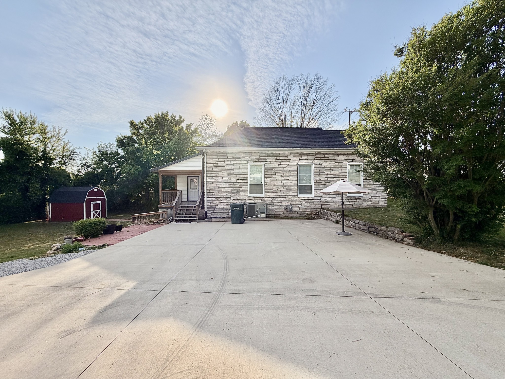 525 E Washington St Property Photo 45