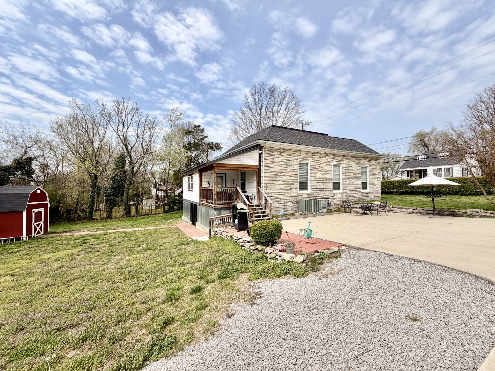 525 E Washington St Property Photo 47