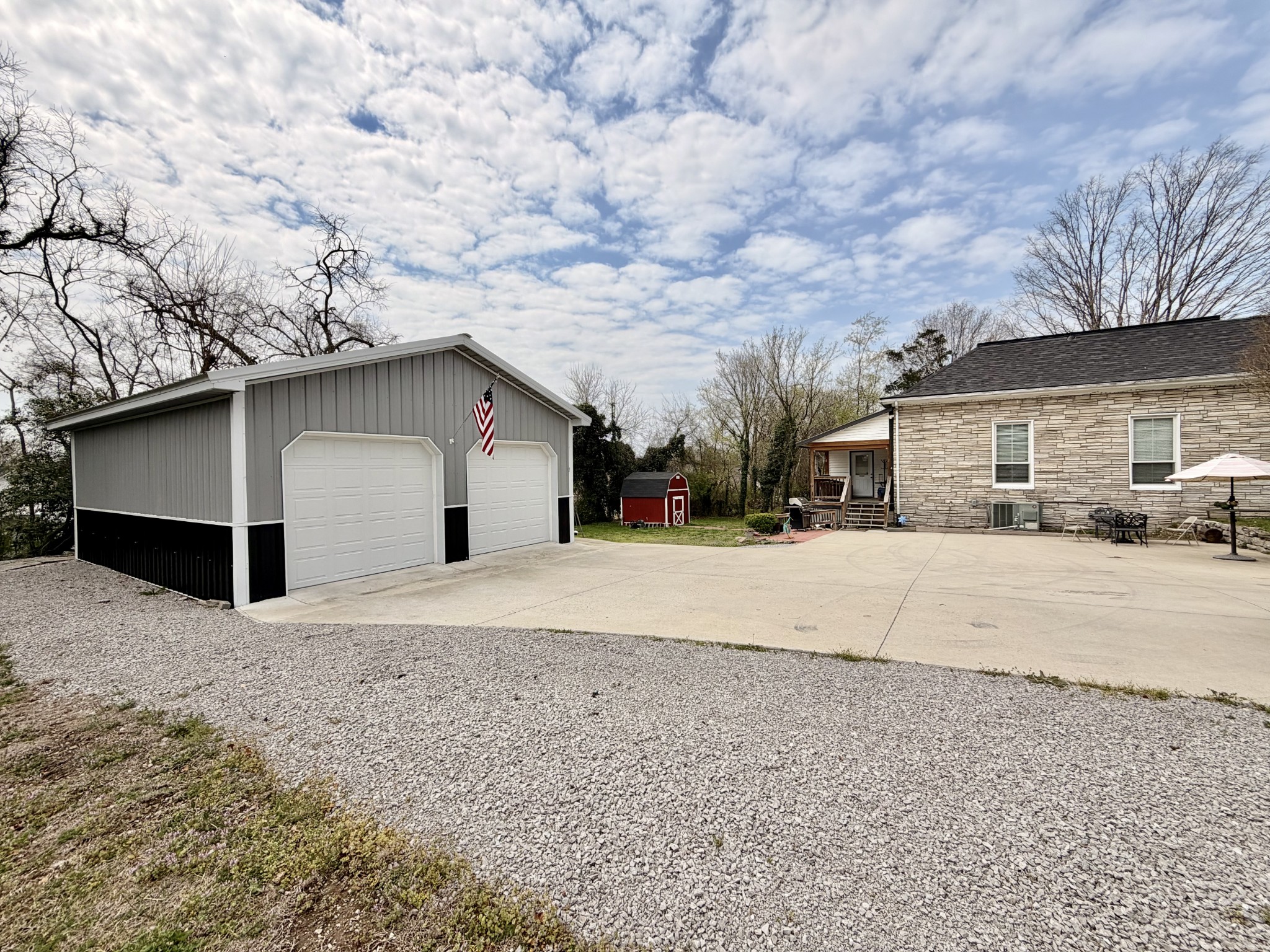 525 E Washington St Property Photo 48