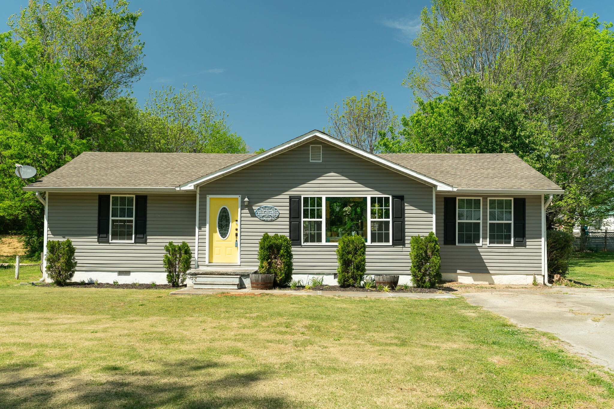 912 Barnabas Street Property Photo 1