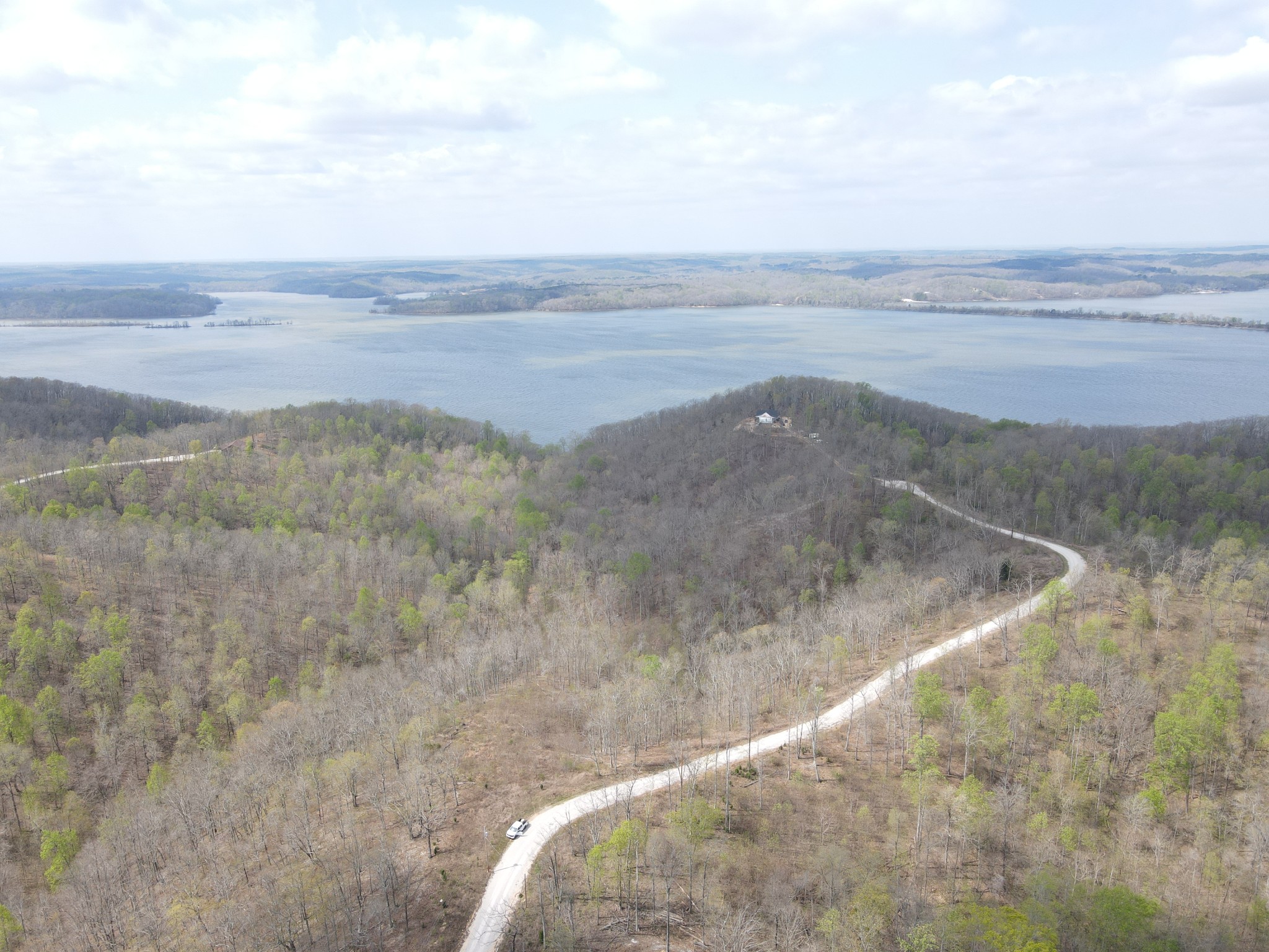 18 Lake Ridge Dr Property Photo 1