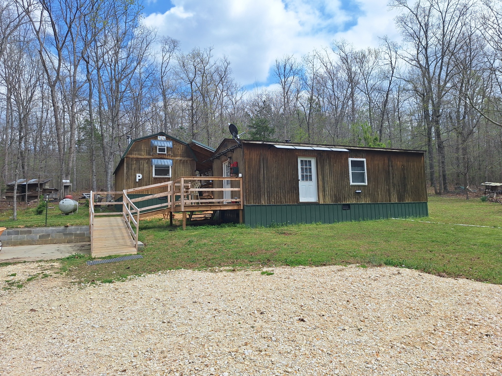 1622 Hill Chapel Rd Property Photo 1