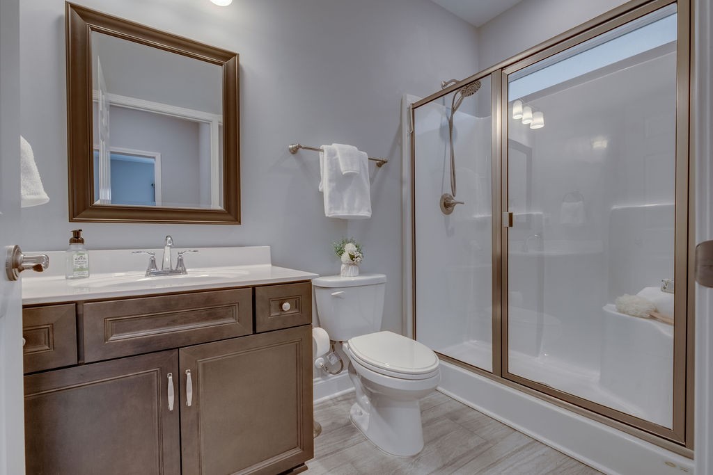 894 Meadowcrest Way Property Photo 10