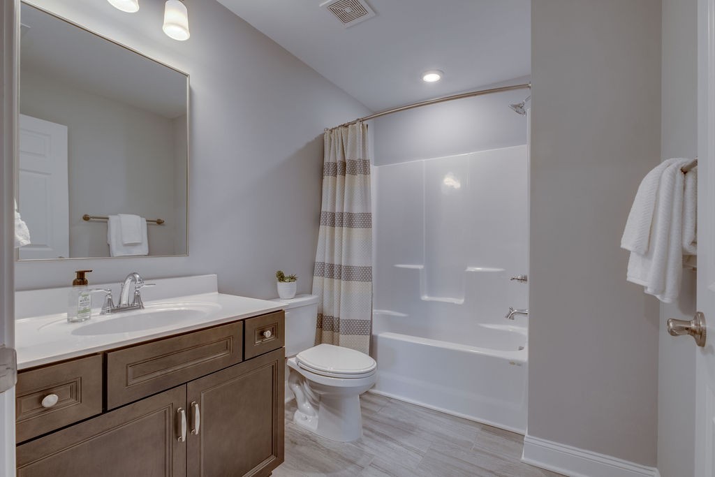 894 Meadowcrest Way Property Photo 34