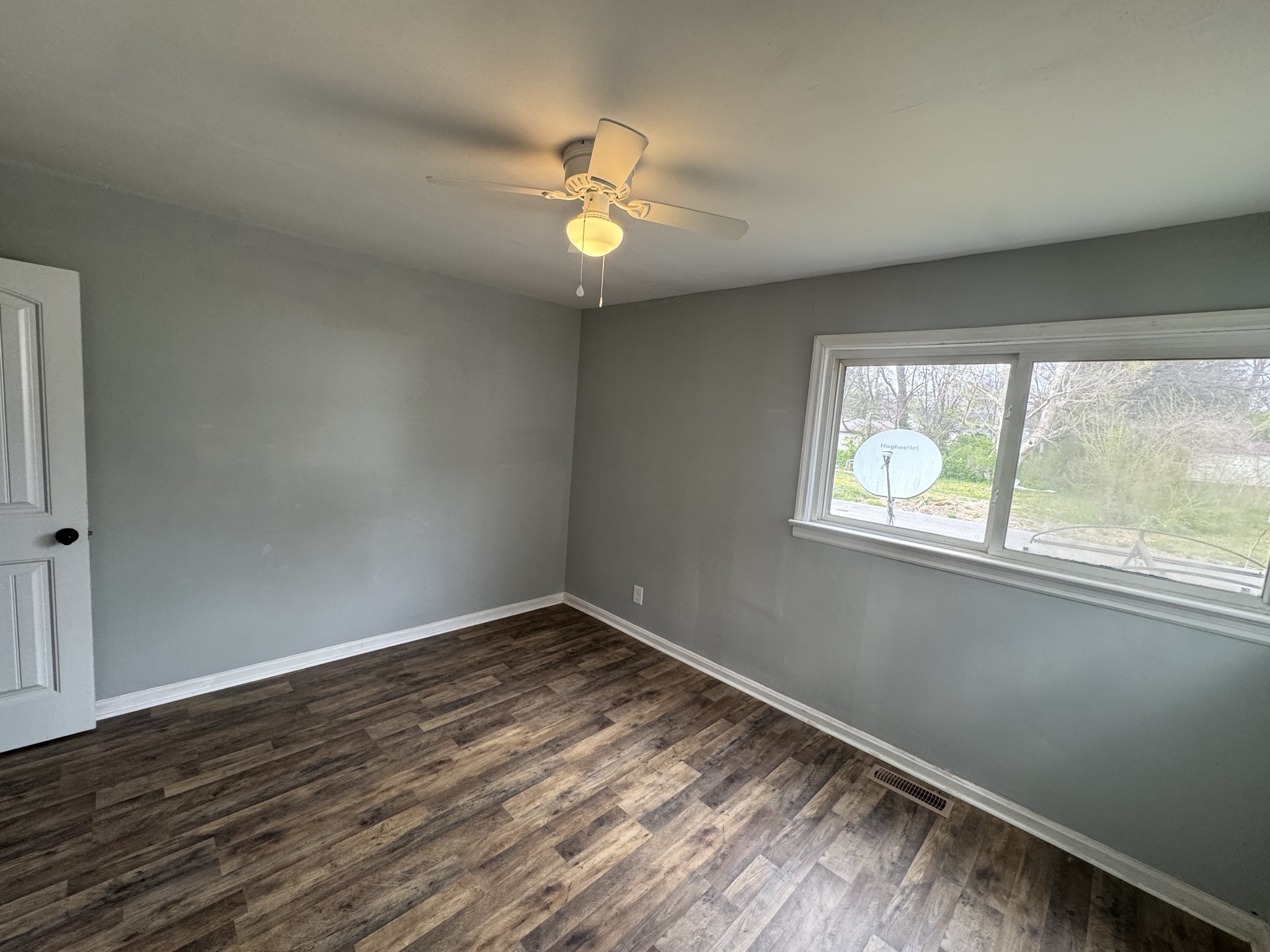 402 E Locust St Property Photo 22