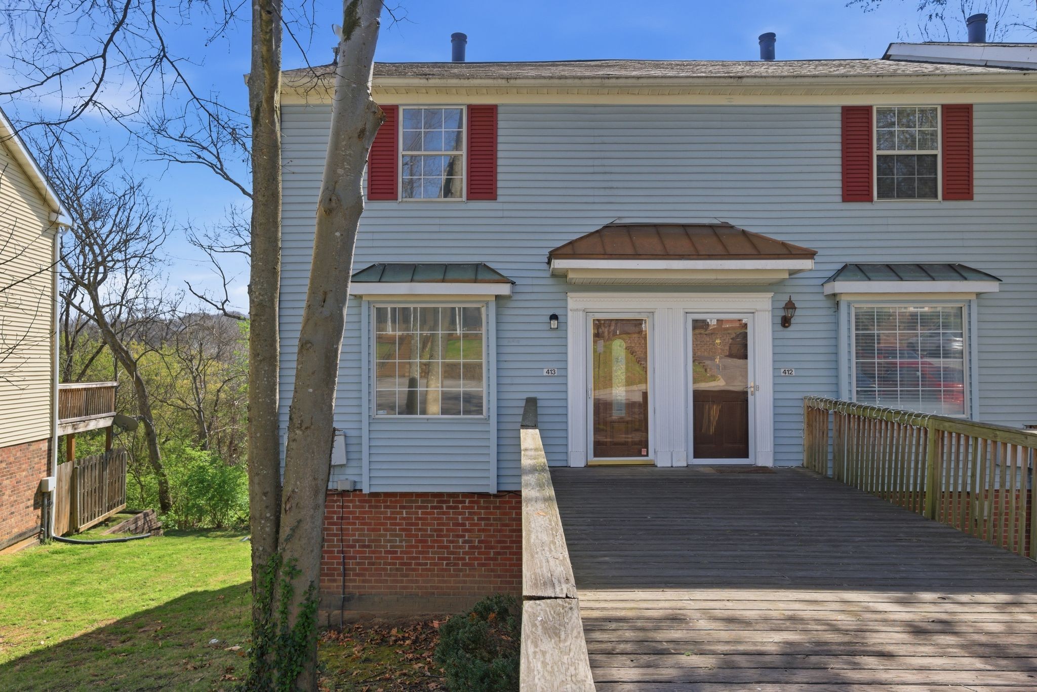413 Oak Forge Dr Property Photo 2