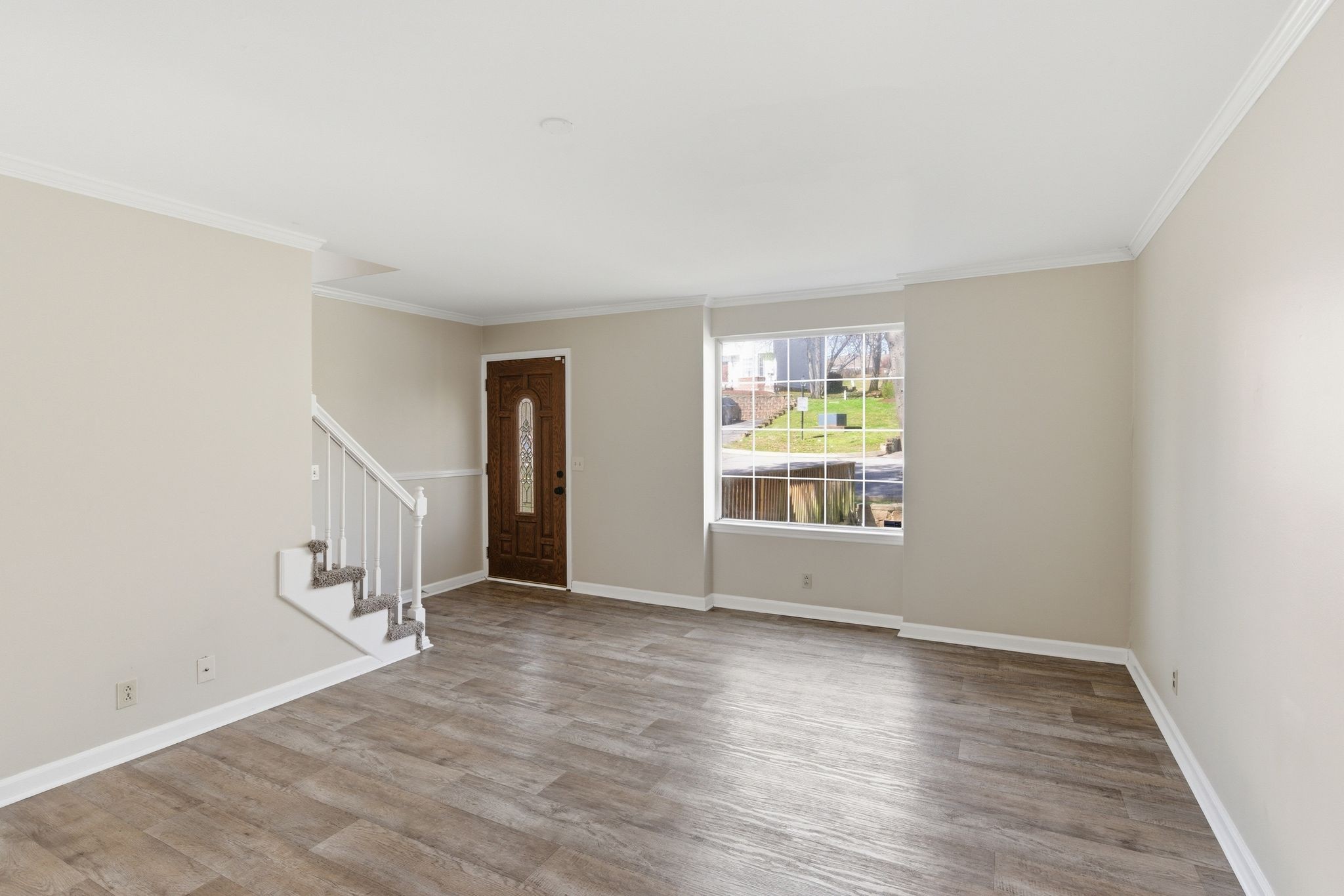 413 Oak Forge Dr Property Photo 6