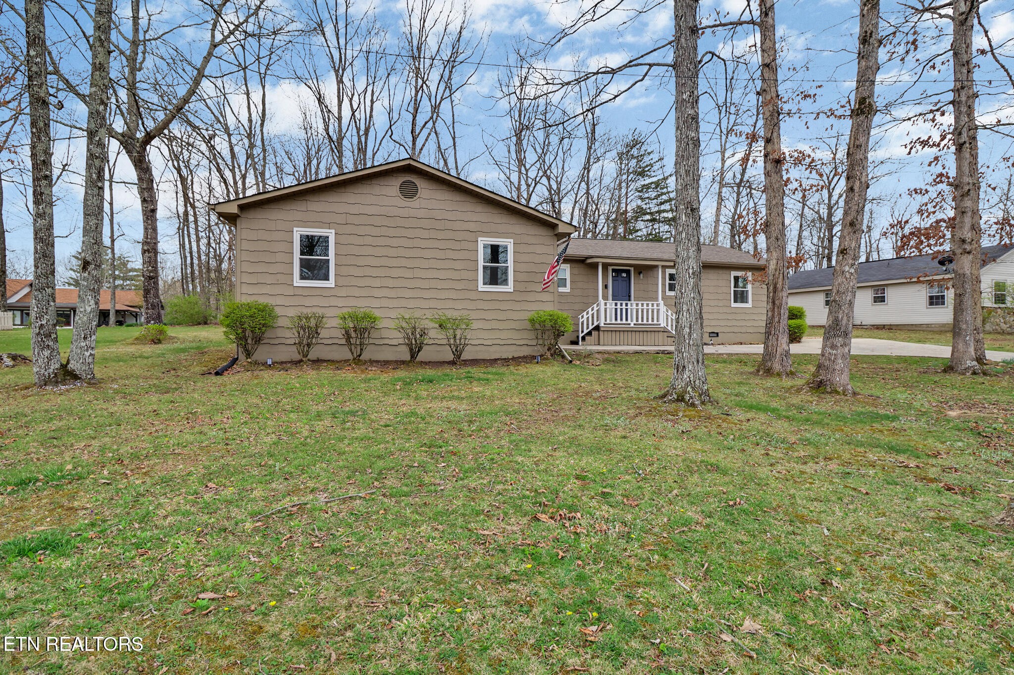 115 Eagle Lane Property Photo 2