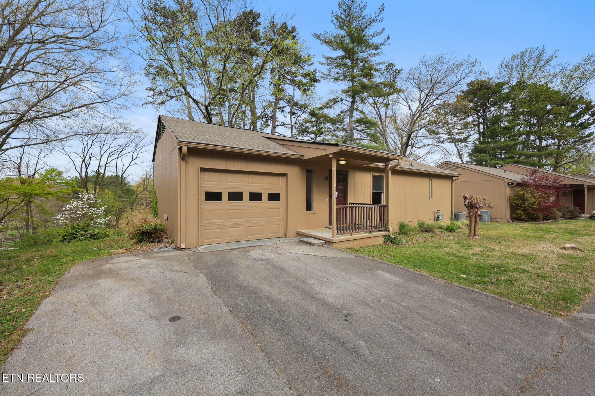 8709 Olde Colony Tr Property Photo 1