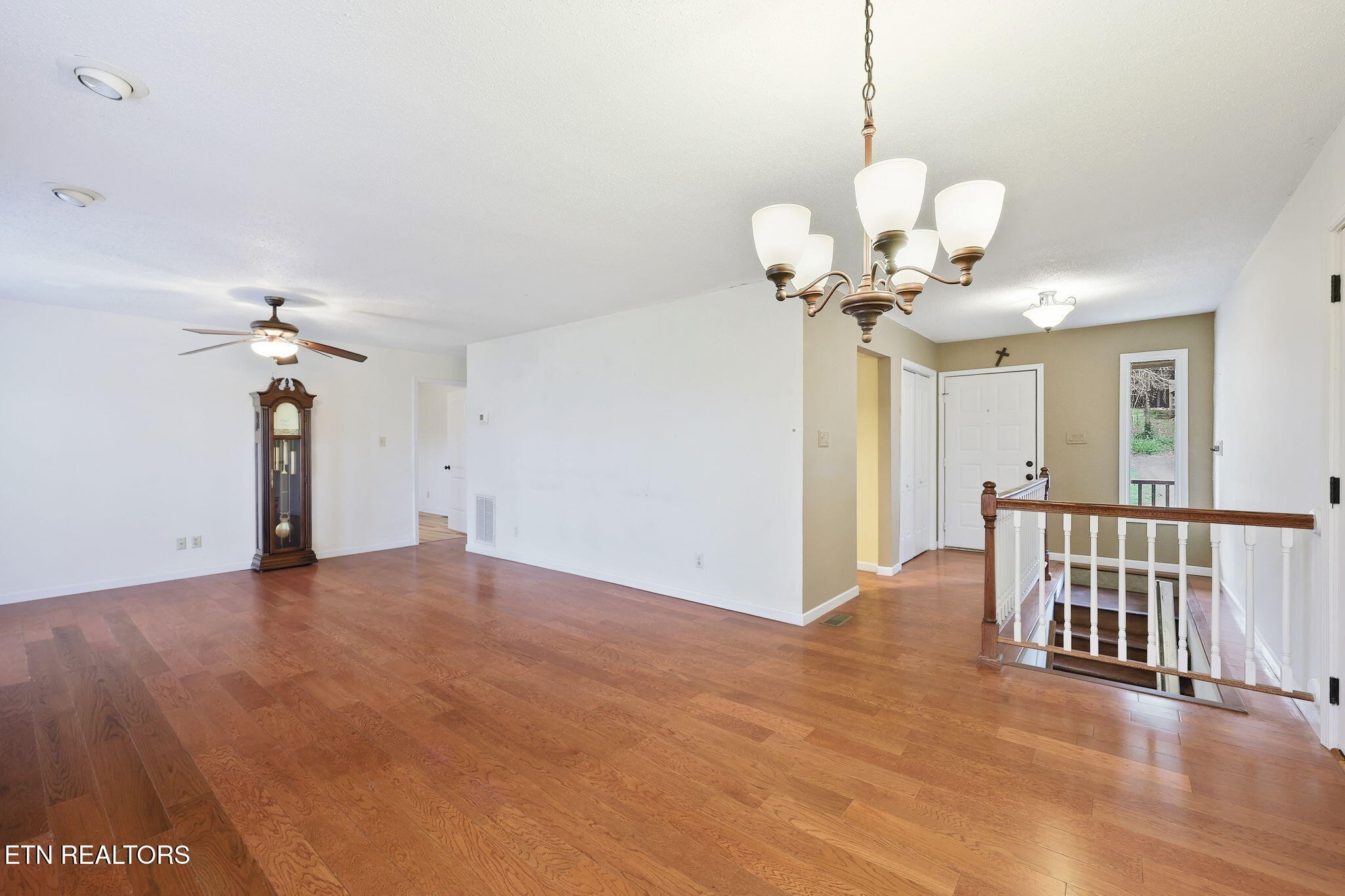8709 Olde Colony Tr Property Photo 6