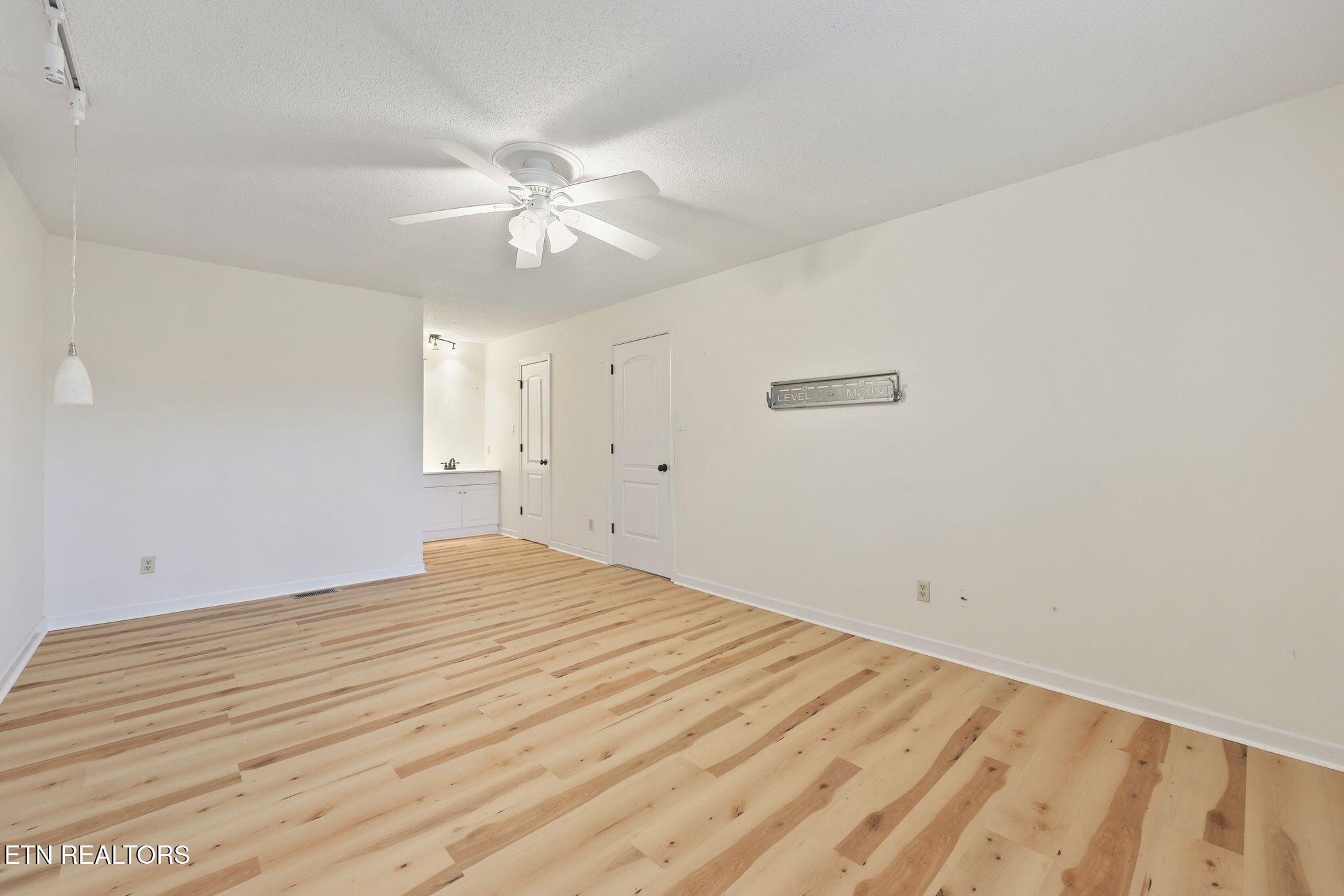 8709 Olde Colony Tr Property Photo 13