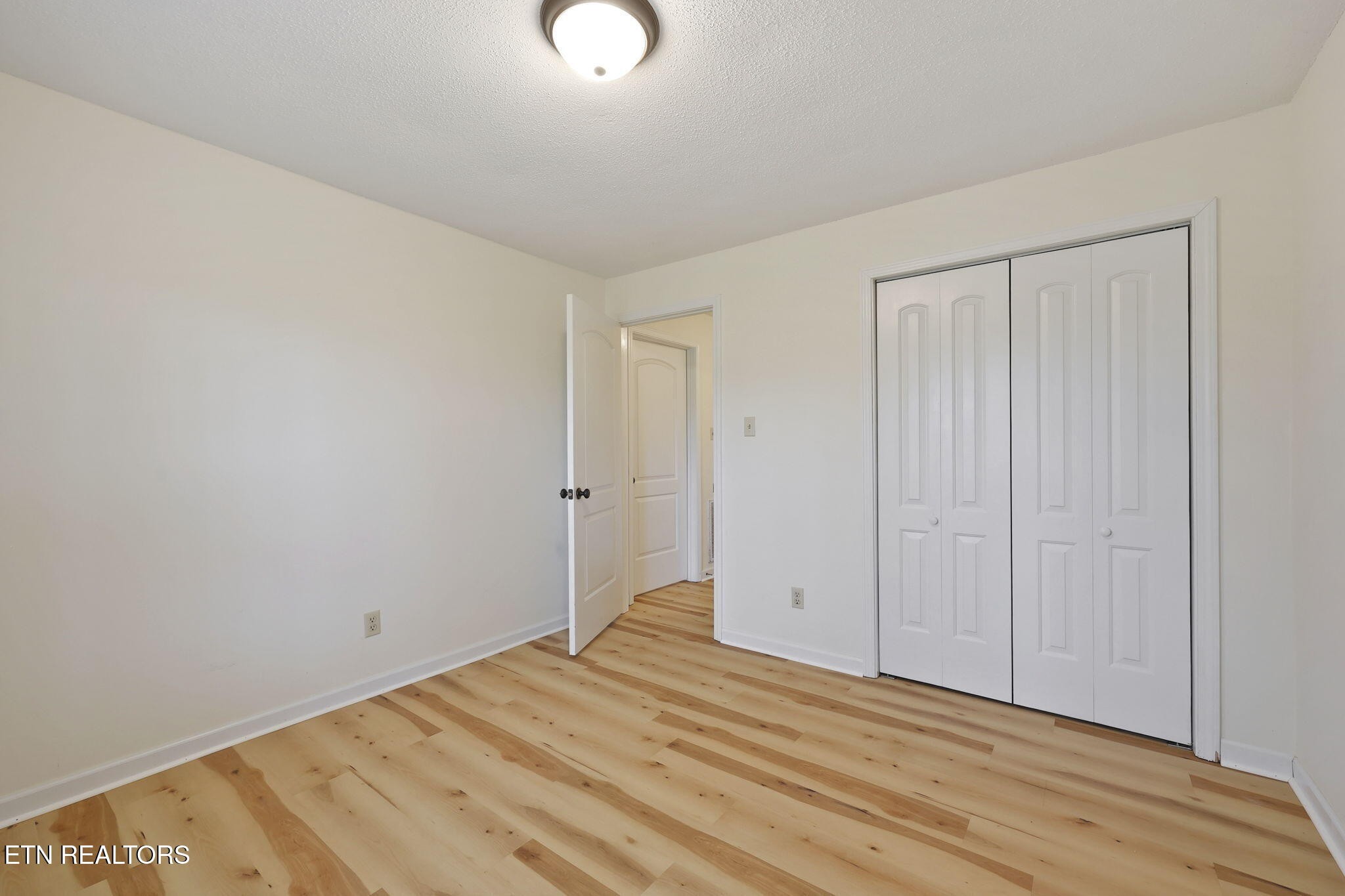 8709 Olde Colony Tr Property Photo 25