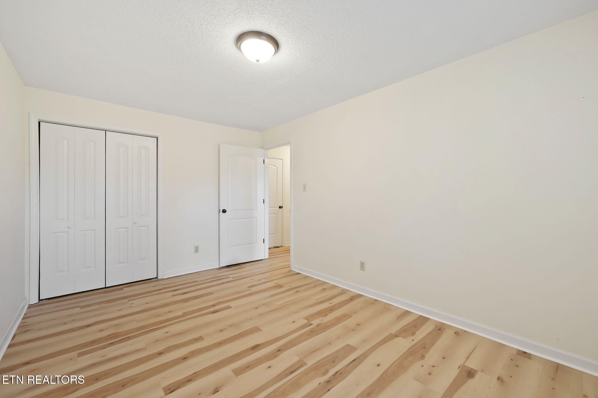 8709 Olde Colony Tr Property Photo 27