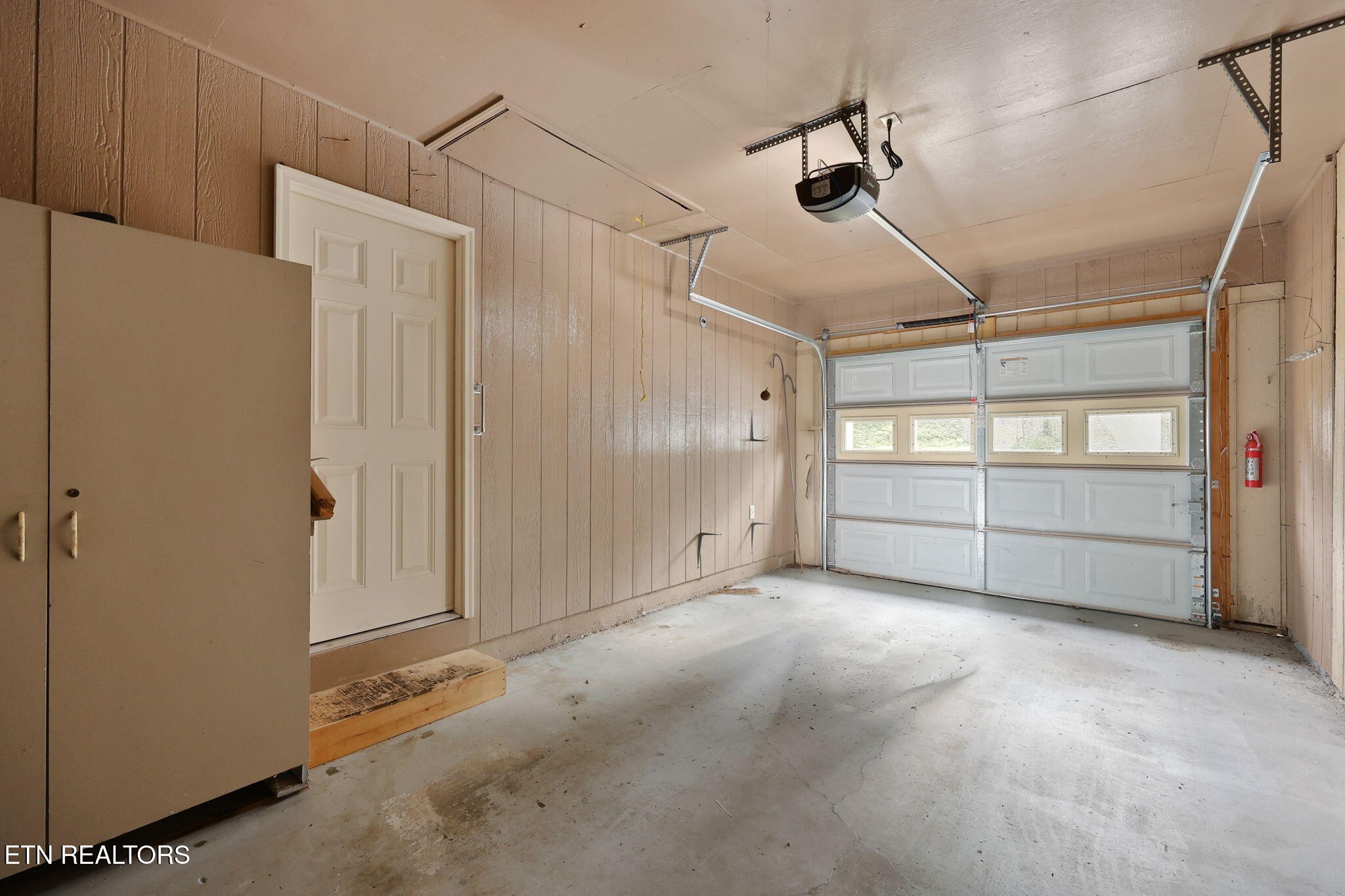 8709 Olde Colony Tr Property Photo 29