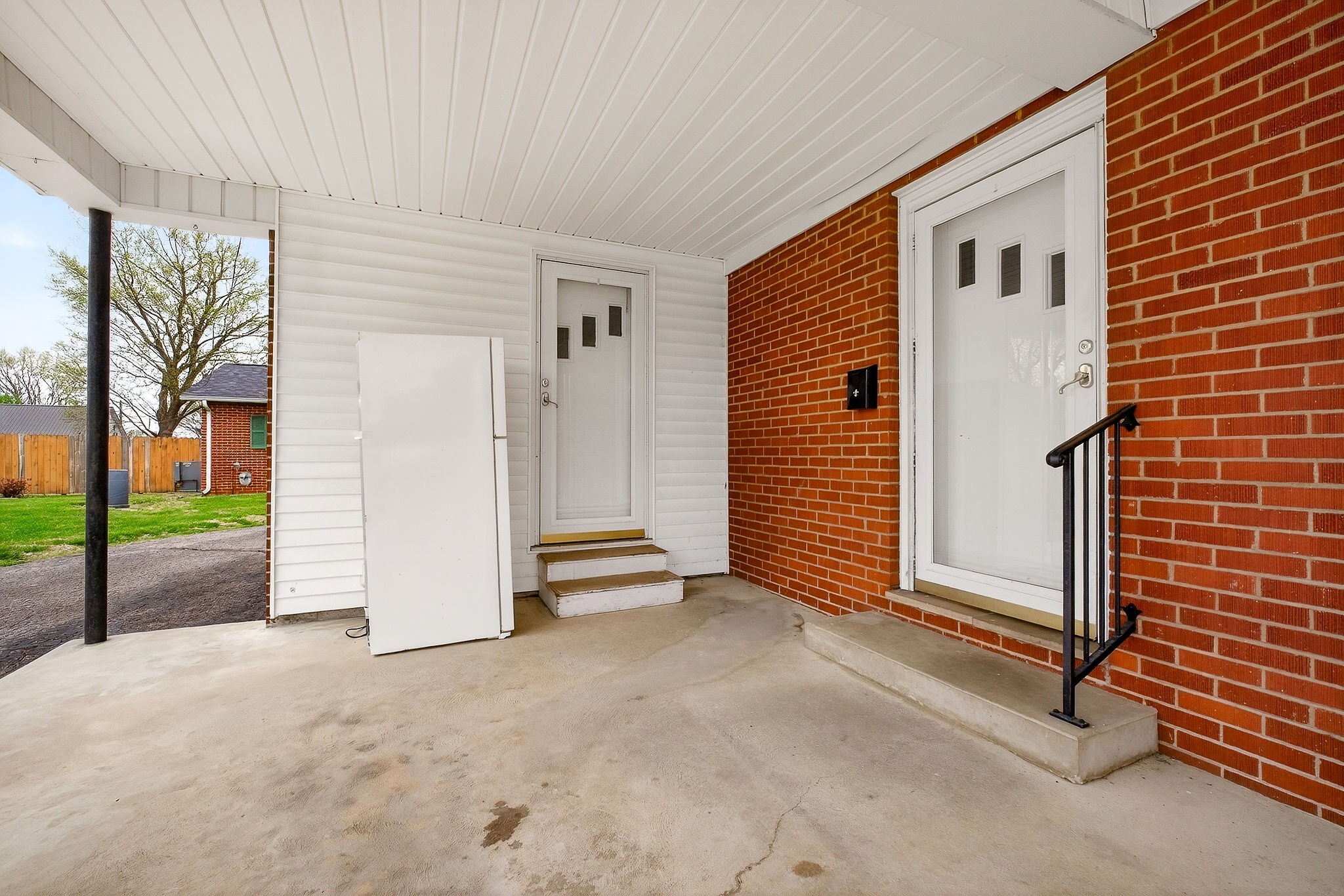 151 3rd Ave Property Photo 4