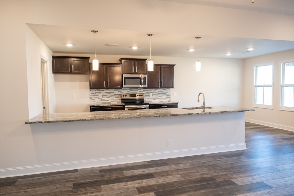 12 Persinger Place Property Photo 4
