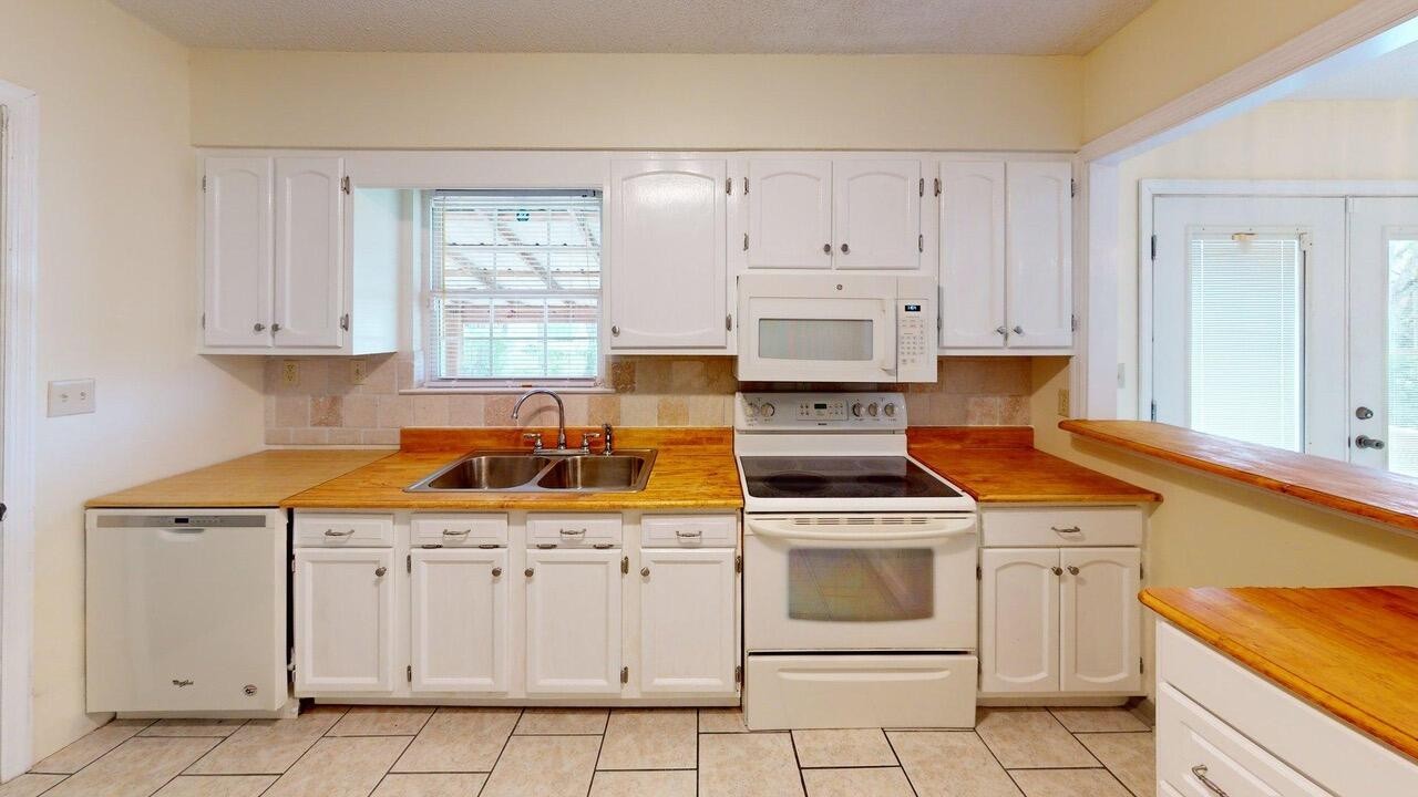 4620 Jersey Pike Property Photo 8