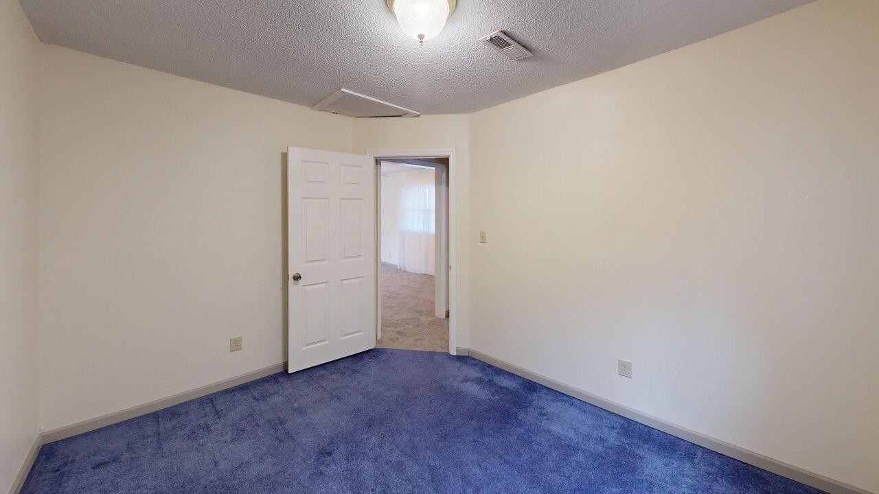 4620 Jersey Pike Property Photo 15
