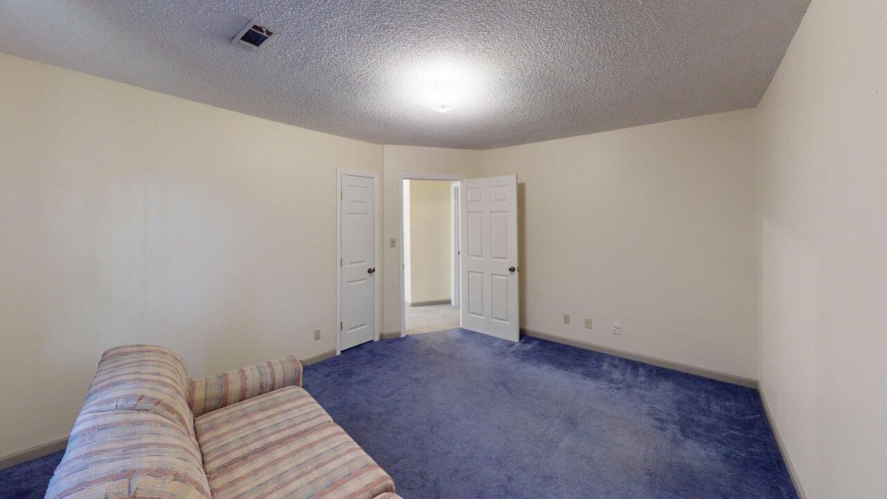 4620 Jersey Pike Property Photo 16