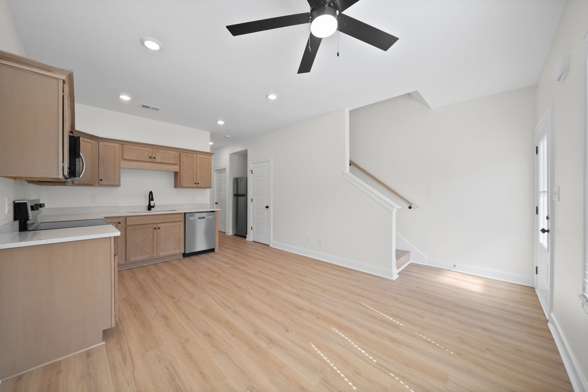 320 S 7th St Property Photo 5