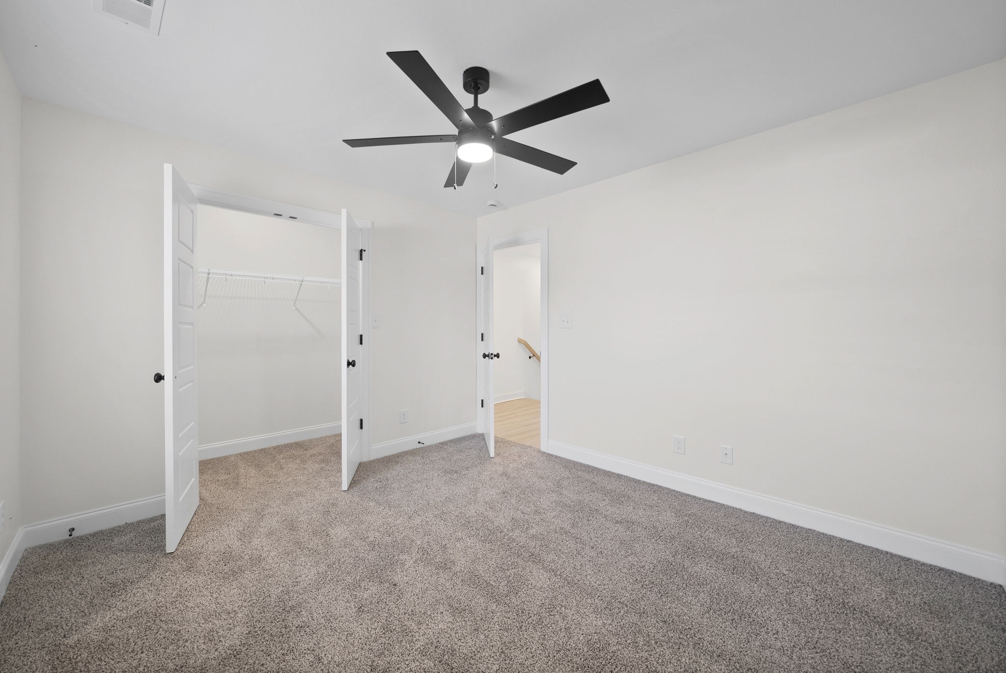 320 S 7th St Property Photo 19